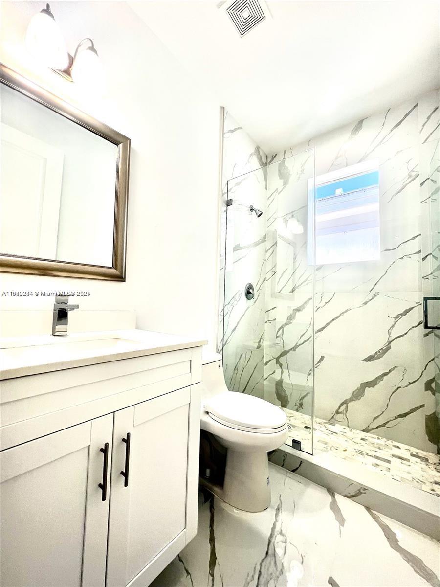 CORNER HOMES AT HAYES STR - Residential Lease