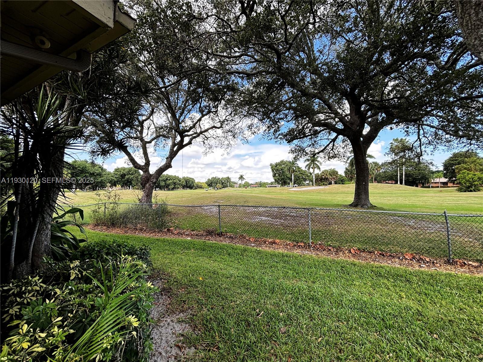 TOWNHOUSES OF EMERALD HIL - Residential