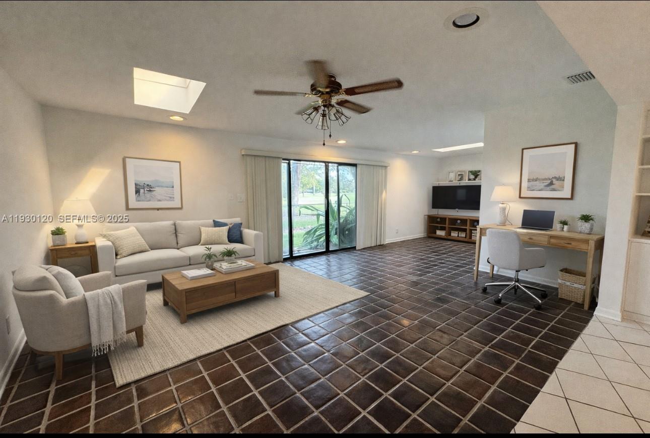 2001 S Saint Andrews Rd 121