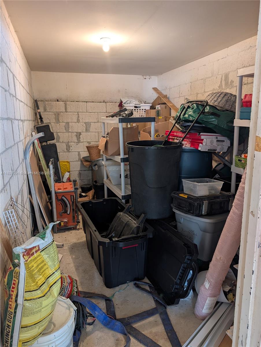 PLANTATION TERRACE CONDO - Residential