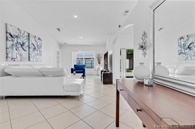 BISCAYNE POINT SOUTH - Residential