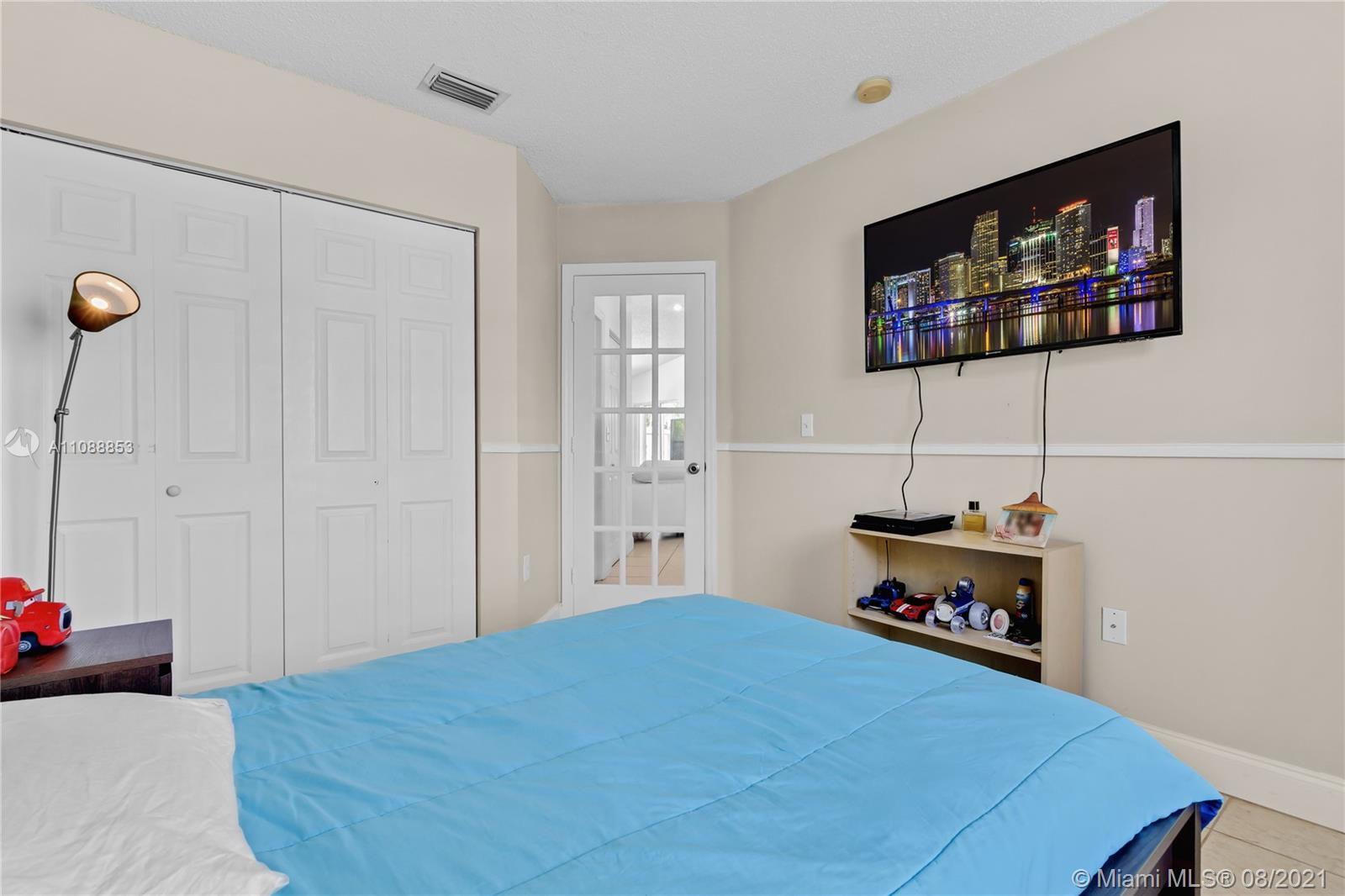 BISCAYNE POINT SOUTH - Residential
