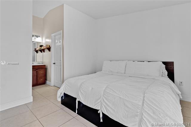 BISCAYNE POINT SOUTH - Residential