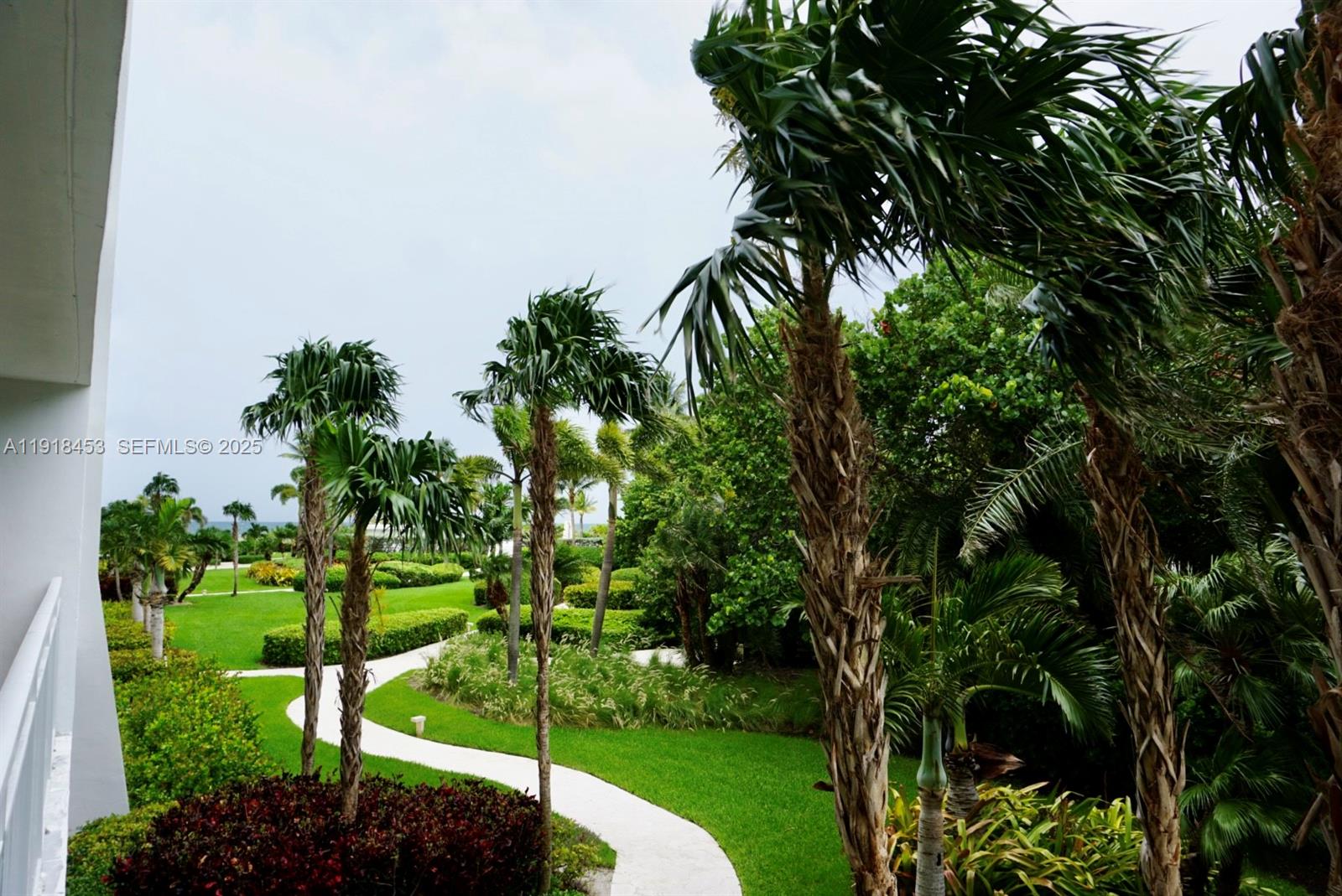 SANDS OF KEY BISCAYNE CON - Residential