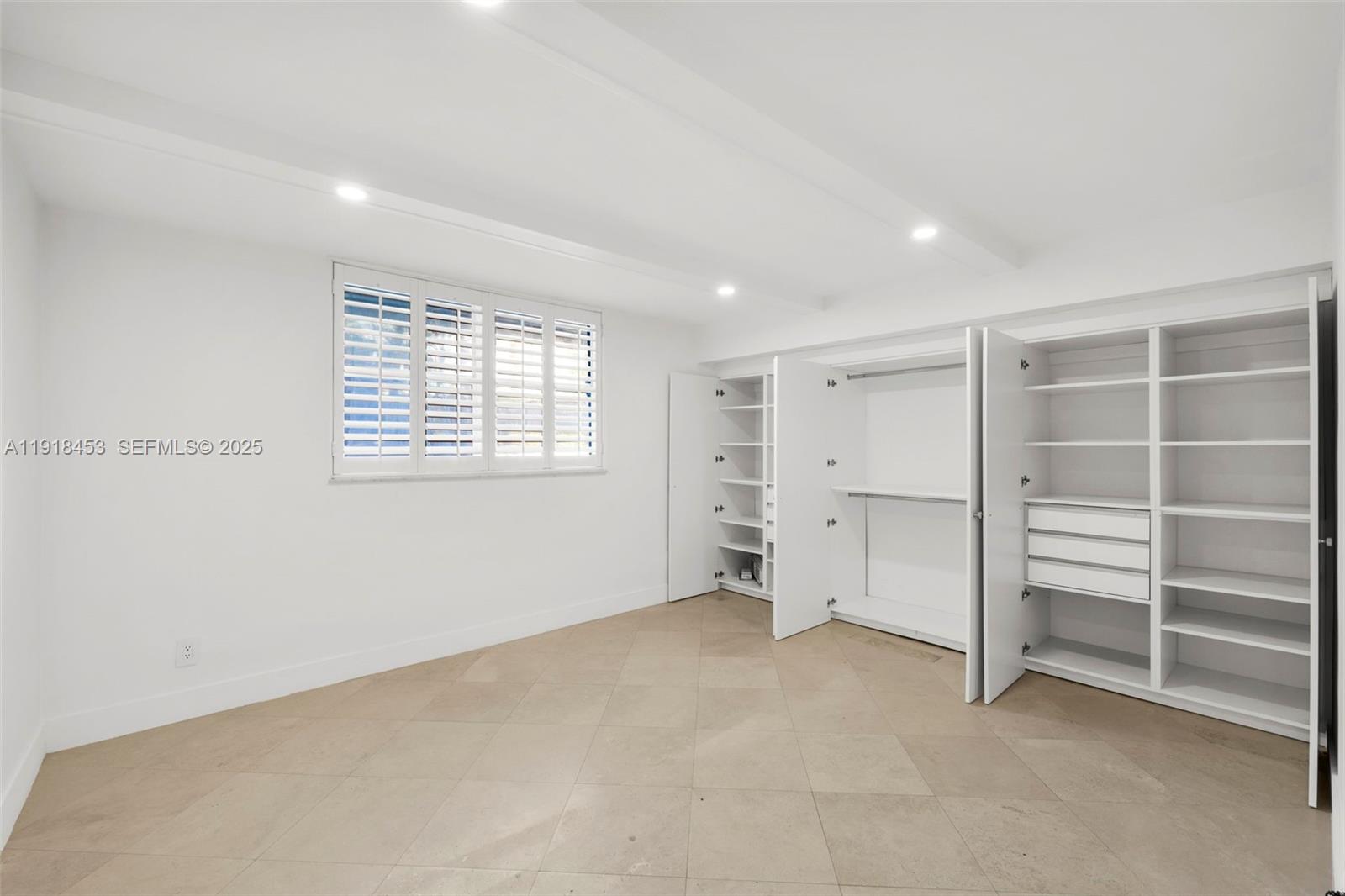 SANDS OF KEY BISCAYNE CON - Residential