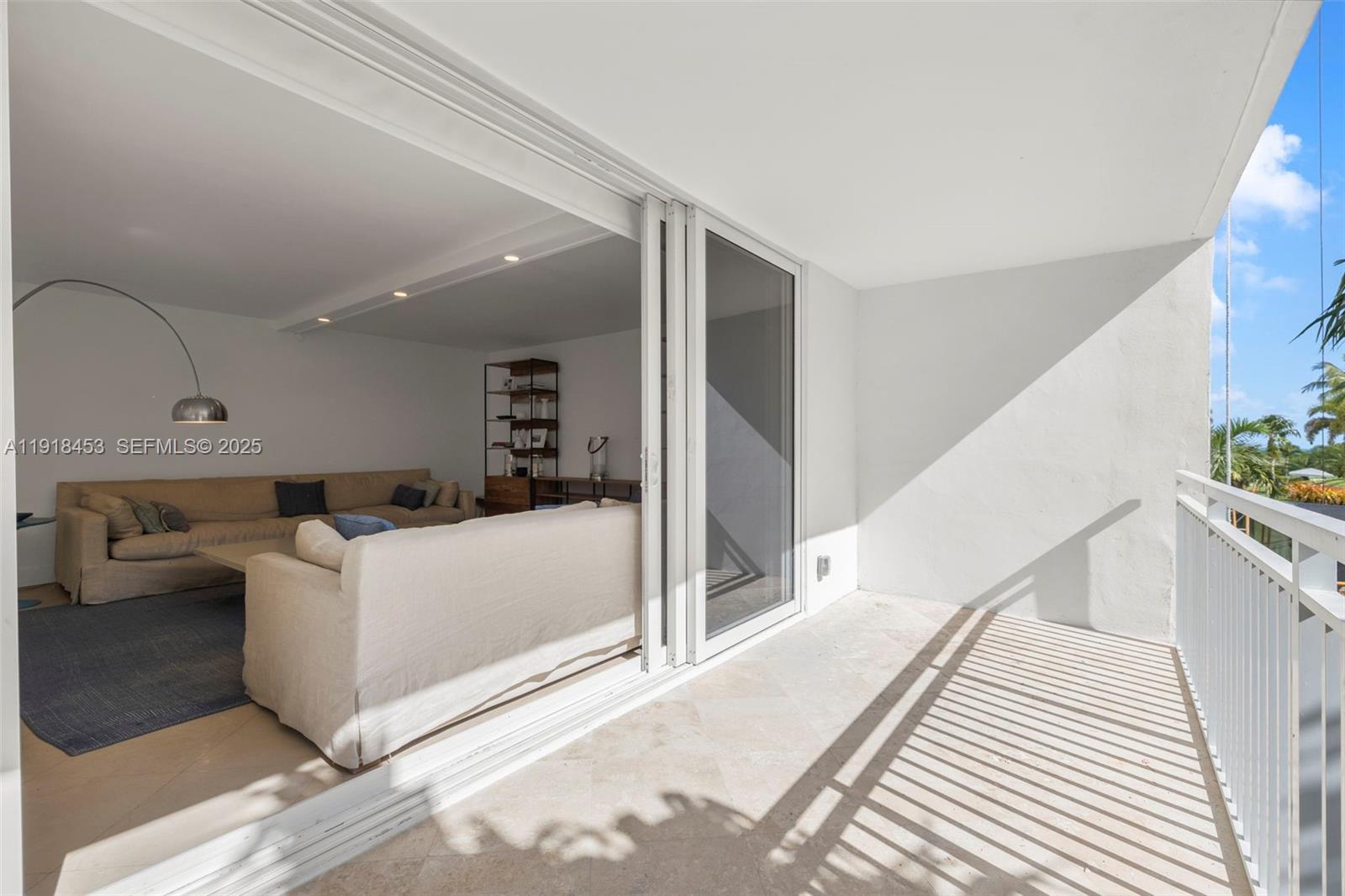 SANDS OF KEY BISCAYNE CON - Residential