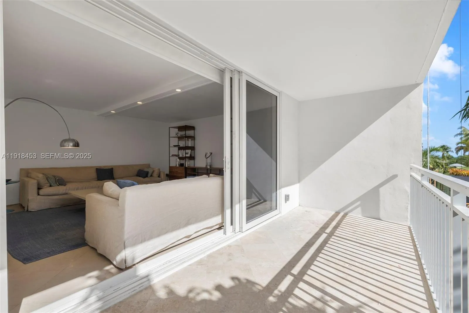 Key Biscayne, Florida 33149, United States, 3 Bedrooms Bedrooms, ,3 BathroomsBathrooms,Residential,Active,247550