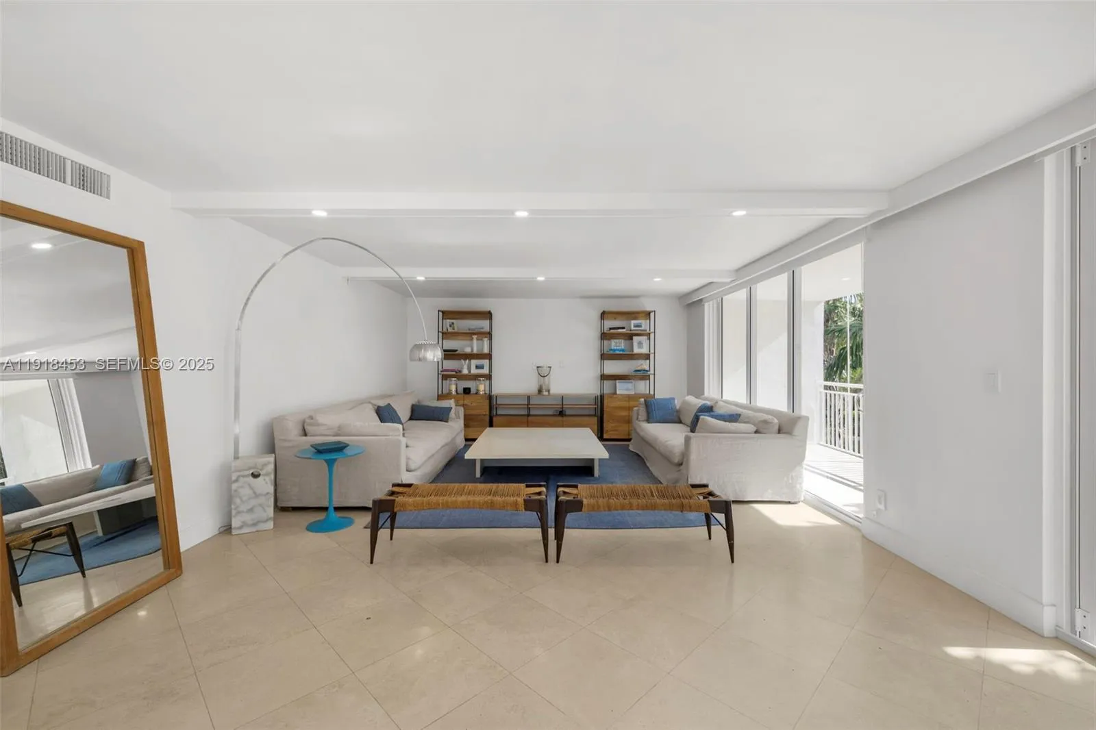 Key Biscayne, Florida 33149, United States, 3 Bedrooms Bedrooms, ,3 BathroomsBathrooms,Residential,Active,247550