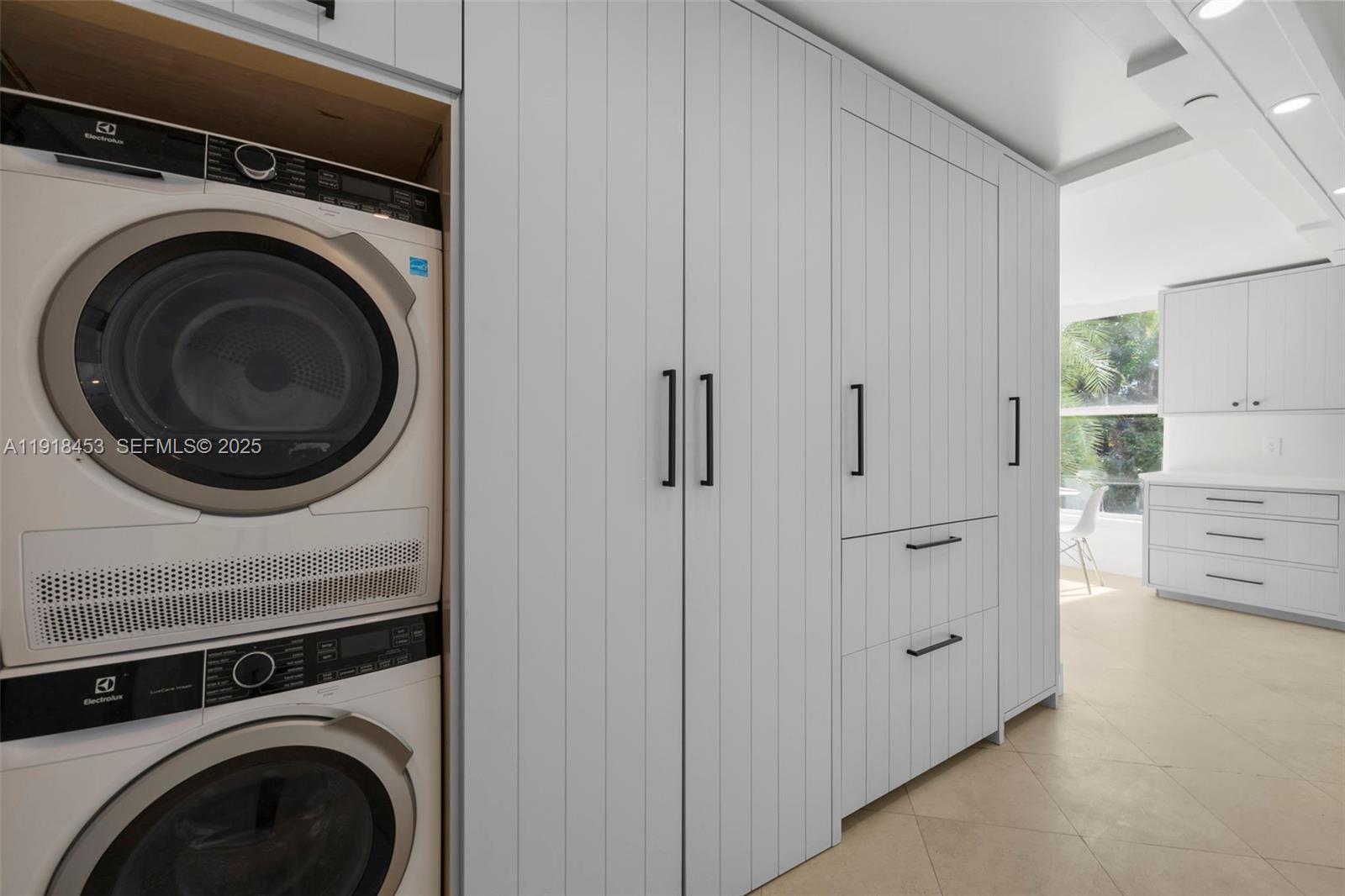 SANDS OF KEY BISCAYNE CON - Residential