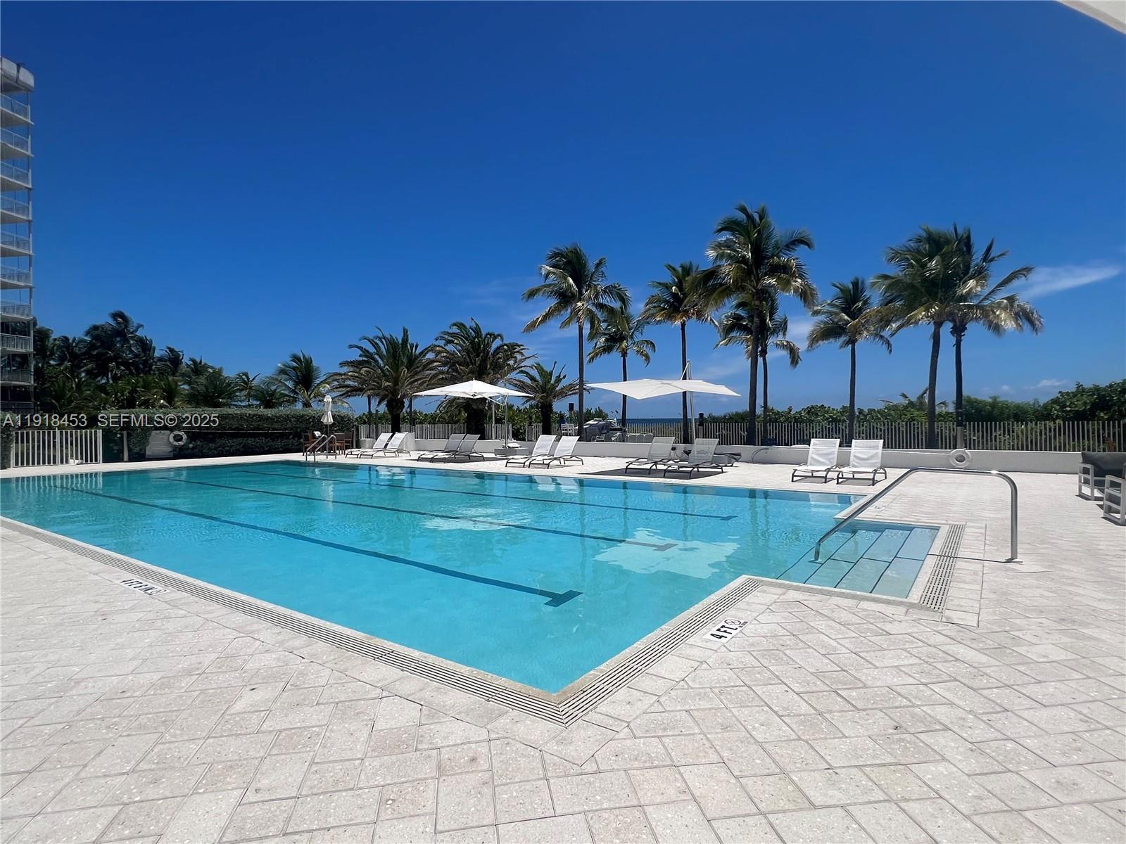 SANDS OF KEY BISCAYNE CON - Residential