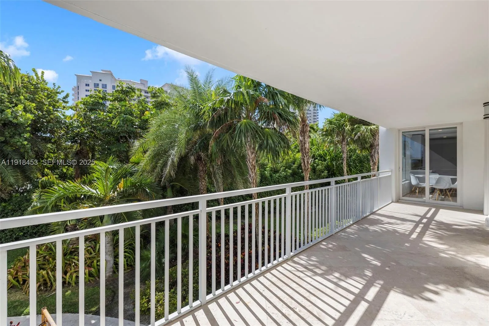 Key Biscayne, Florida 33149, United States, 3 Bedrooms Bedrooms, ,3 BathroomsBathrooms,Residential,Active,247550