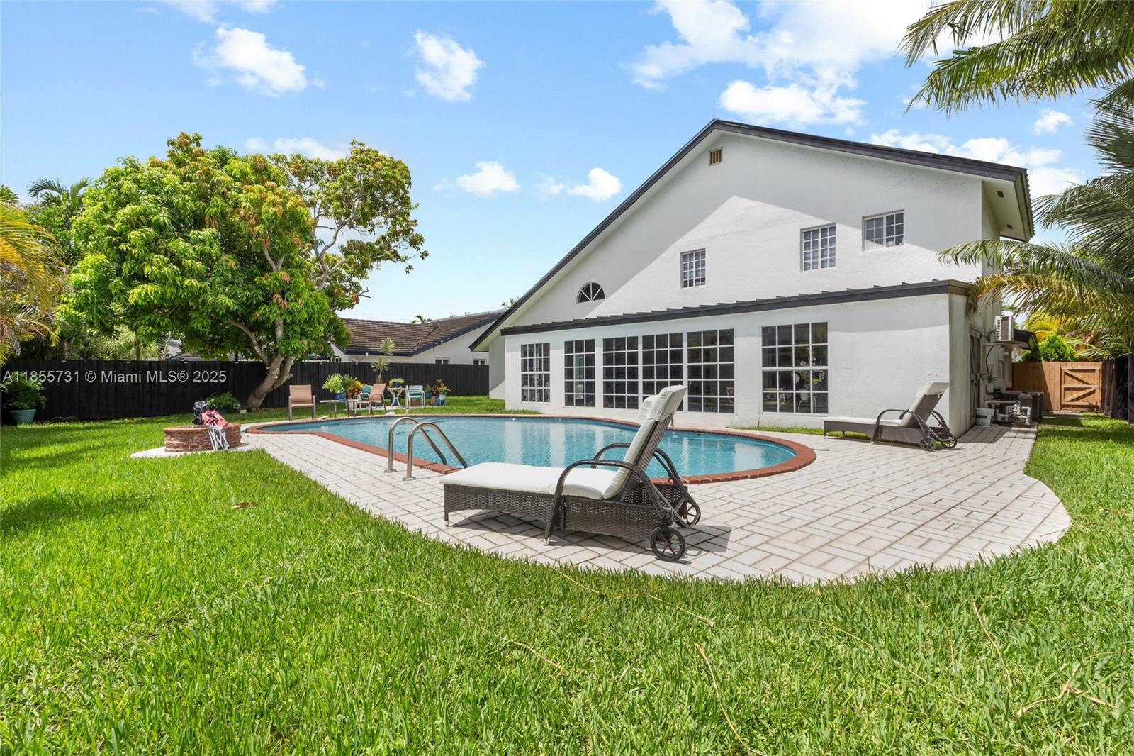 KENDALL TRAILS SUB - Residential