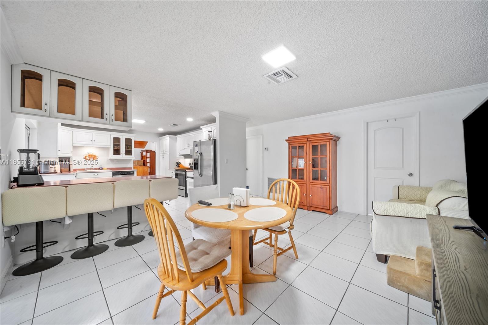 KENDALL TRAILS SUB - Residential