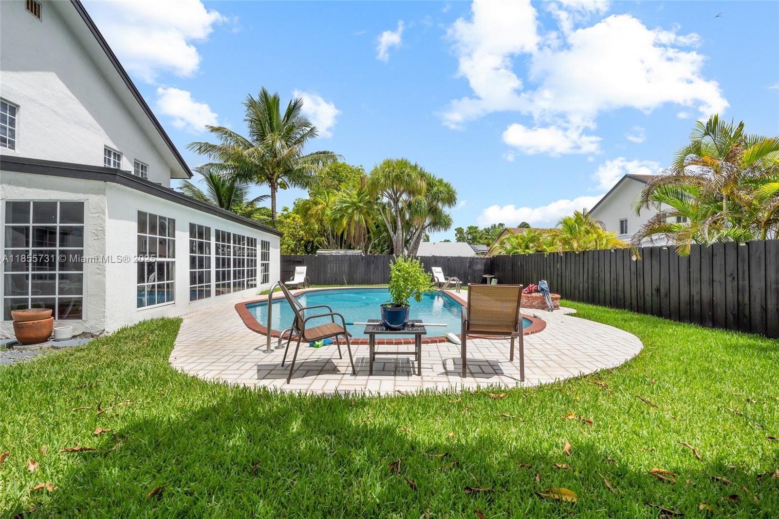 KENDALL TRAILS SUB - Residential