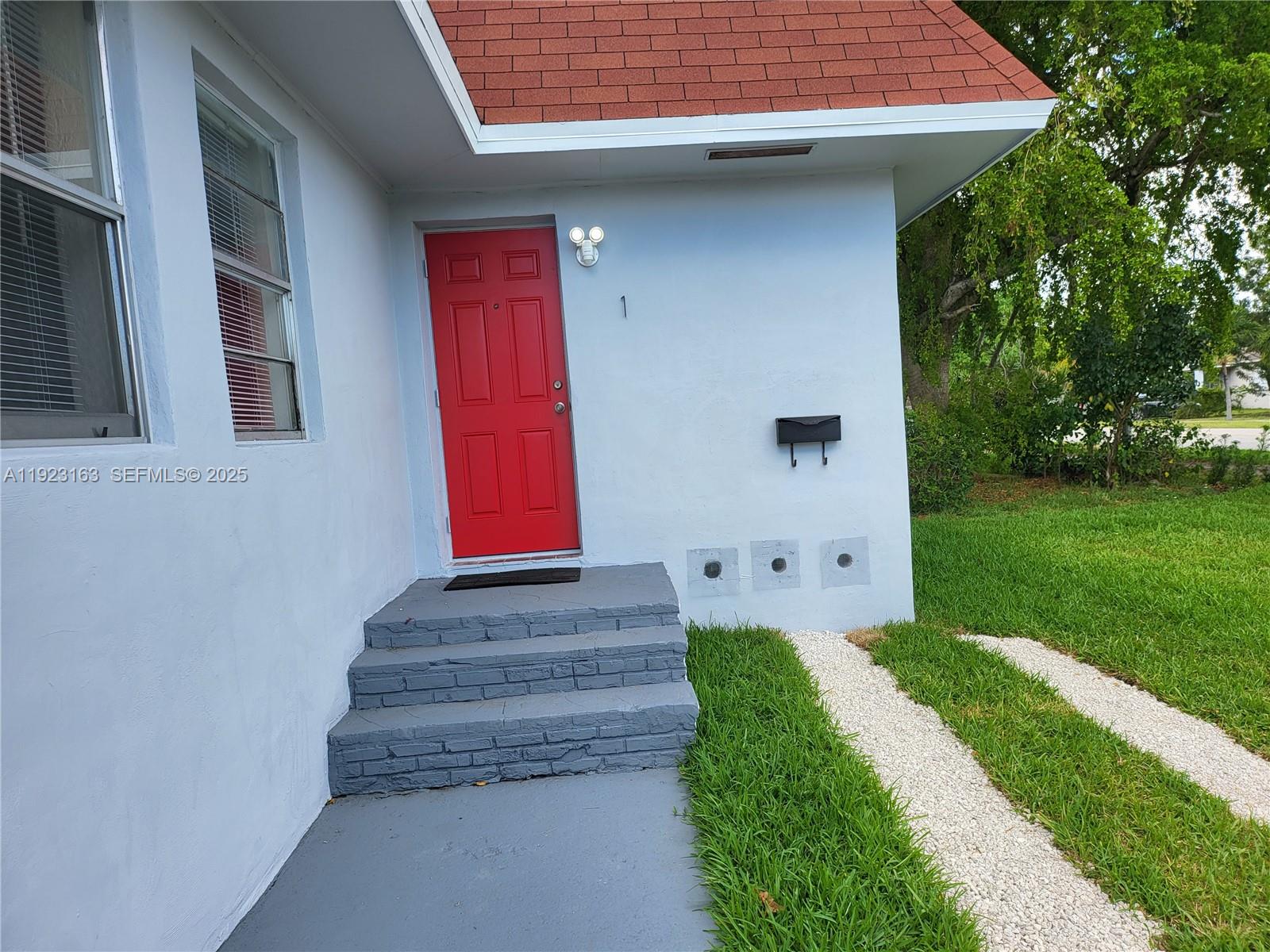 HOLLYWOOD PARK - Residential Income