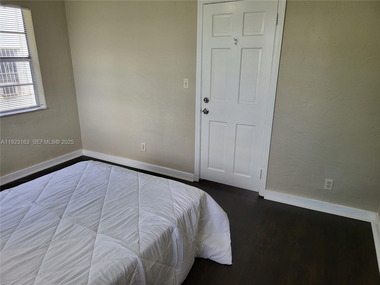 HOLLYWOOD PARK - Residential Income