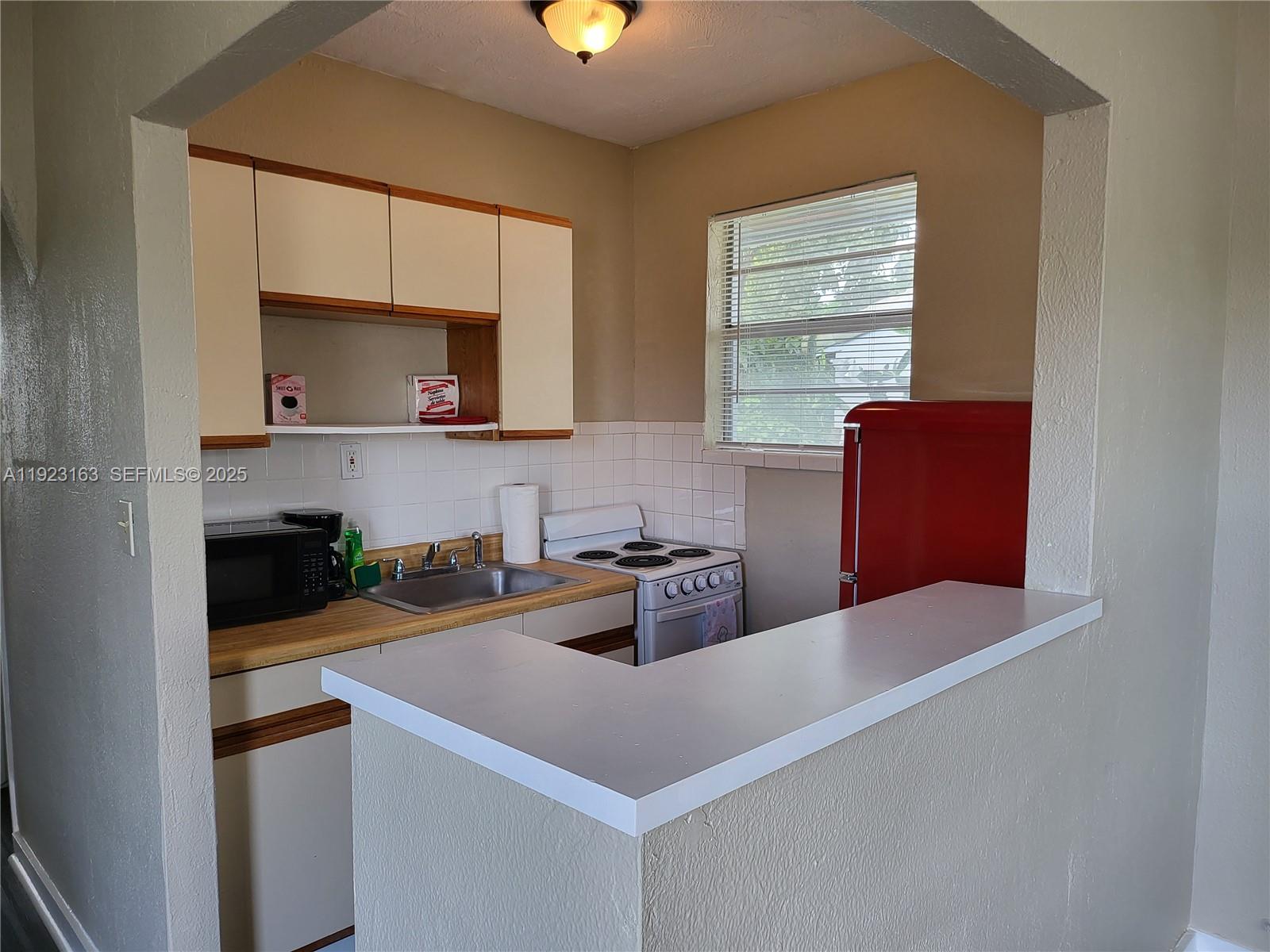 HOLLYWOOD PARK - Residential Income