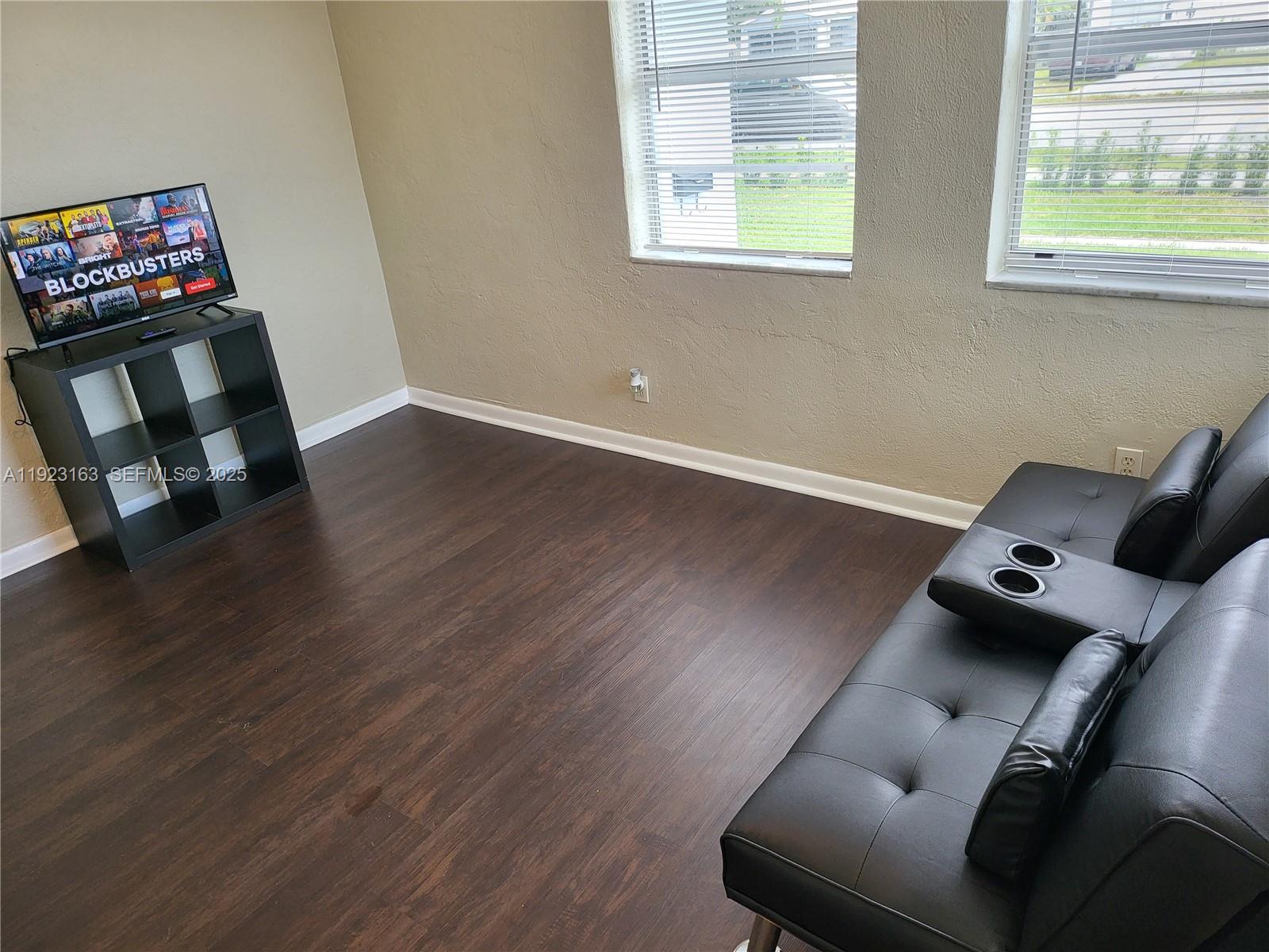 HOLLYWOOD PARK - Residential Income