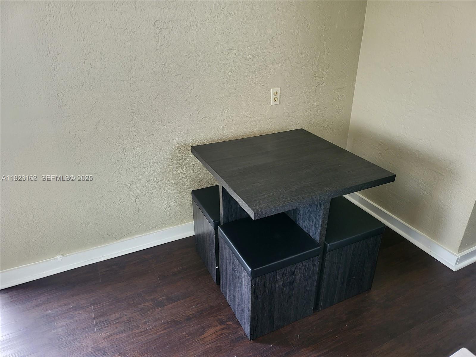 HOLLYWOOD PARK - Residential Income