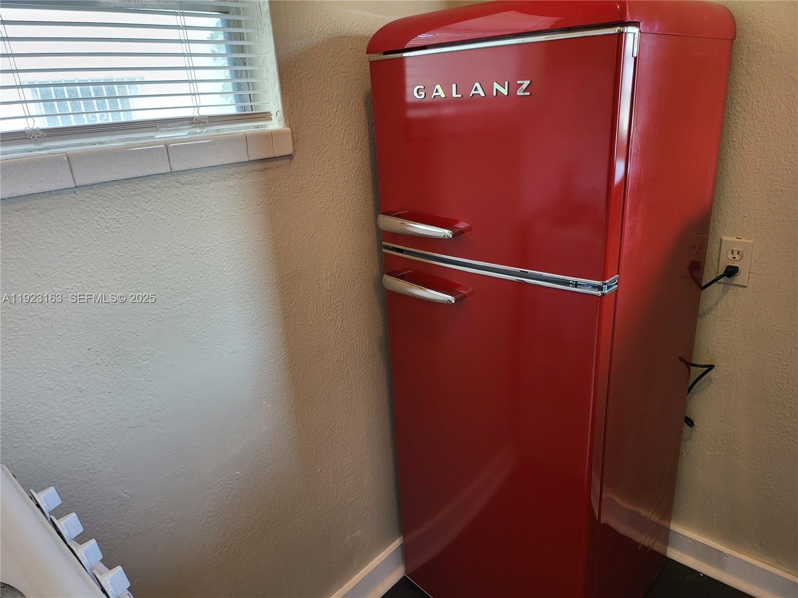 HOLLYWOOD PARK - Residential Income