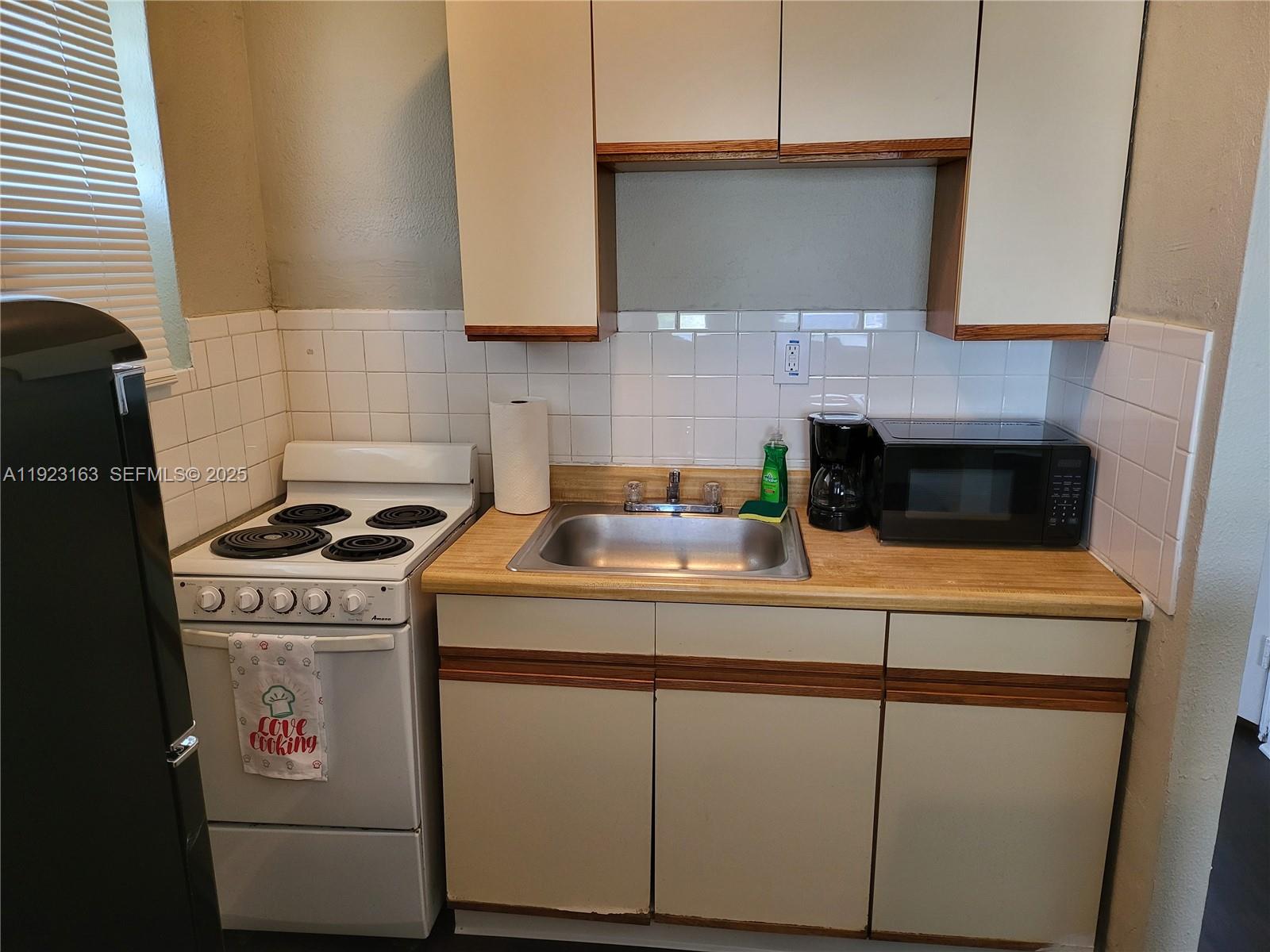 HOLLYWOOD PARK - Residential Income