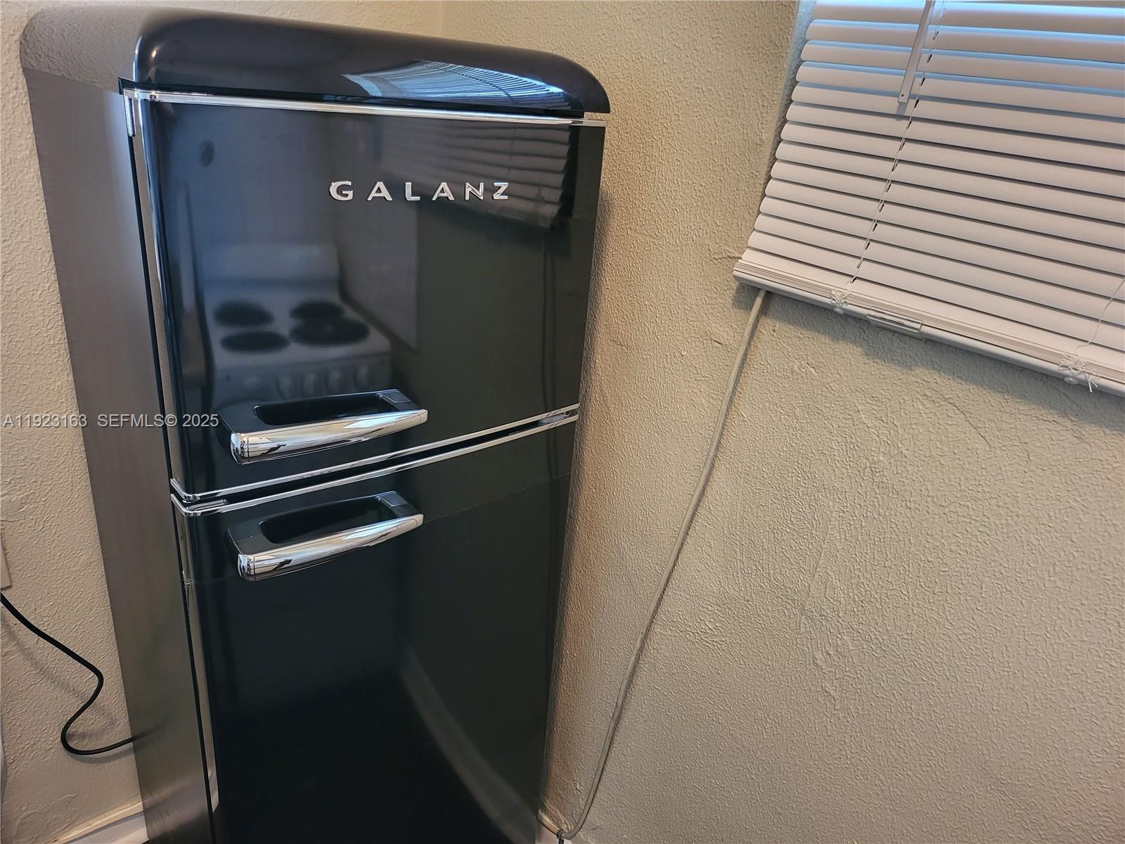 HOLLYWOOD PARK - Residential Income