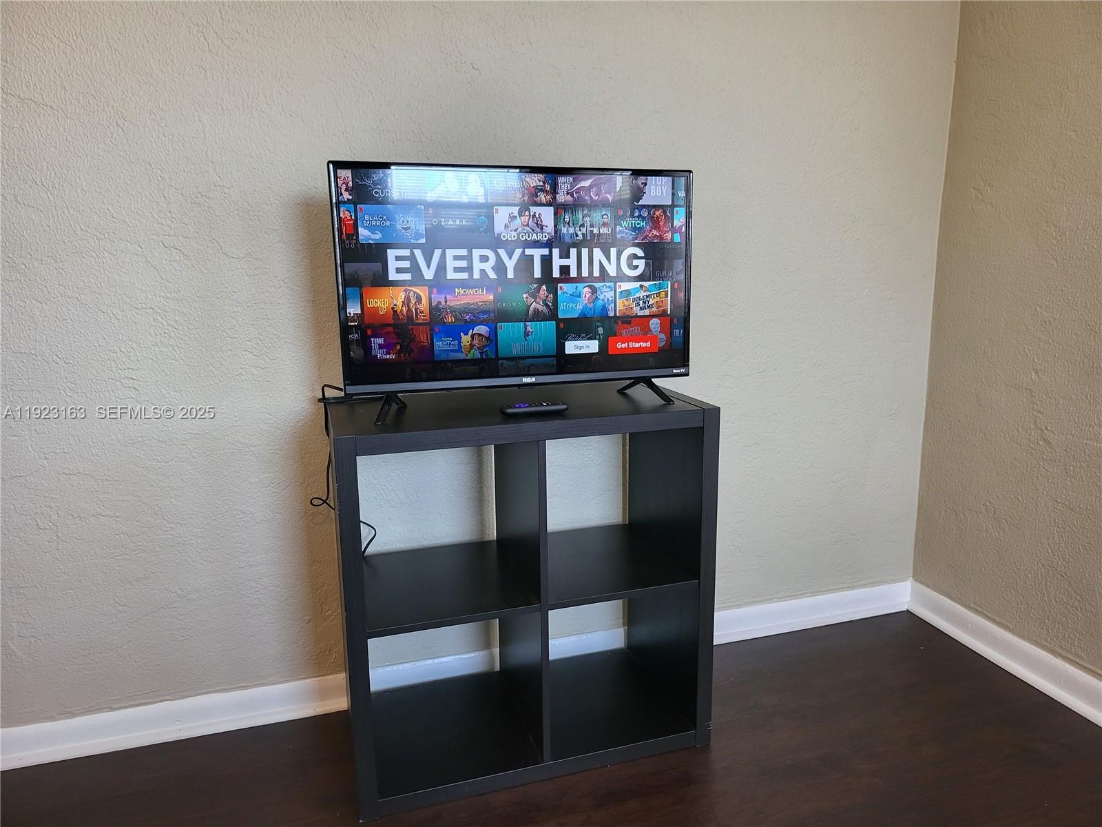 HOLLYWOOD PARK - Residential Income