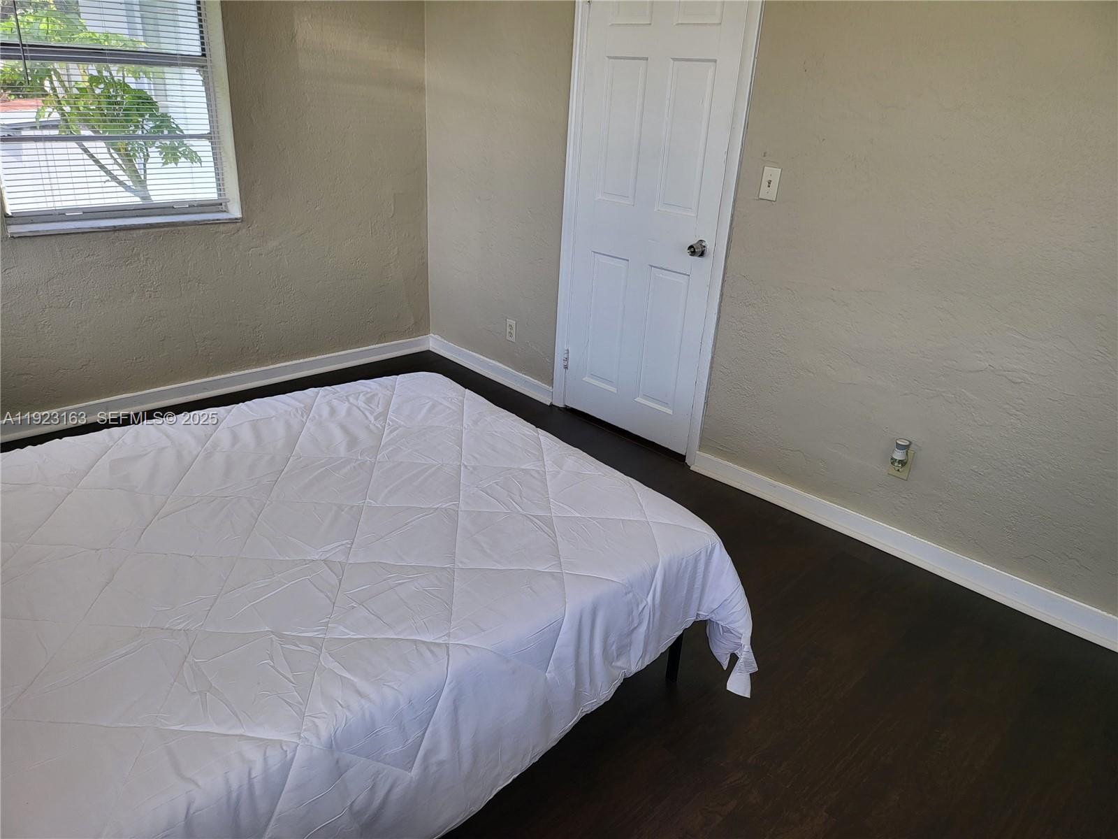 HOLLYWOOD PARK - Residential Income