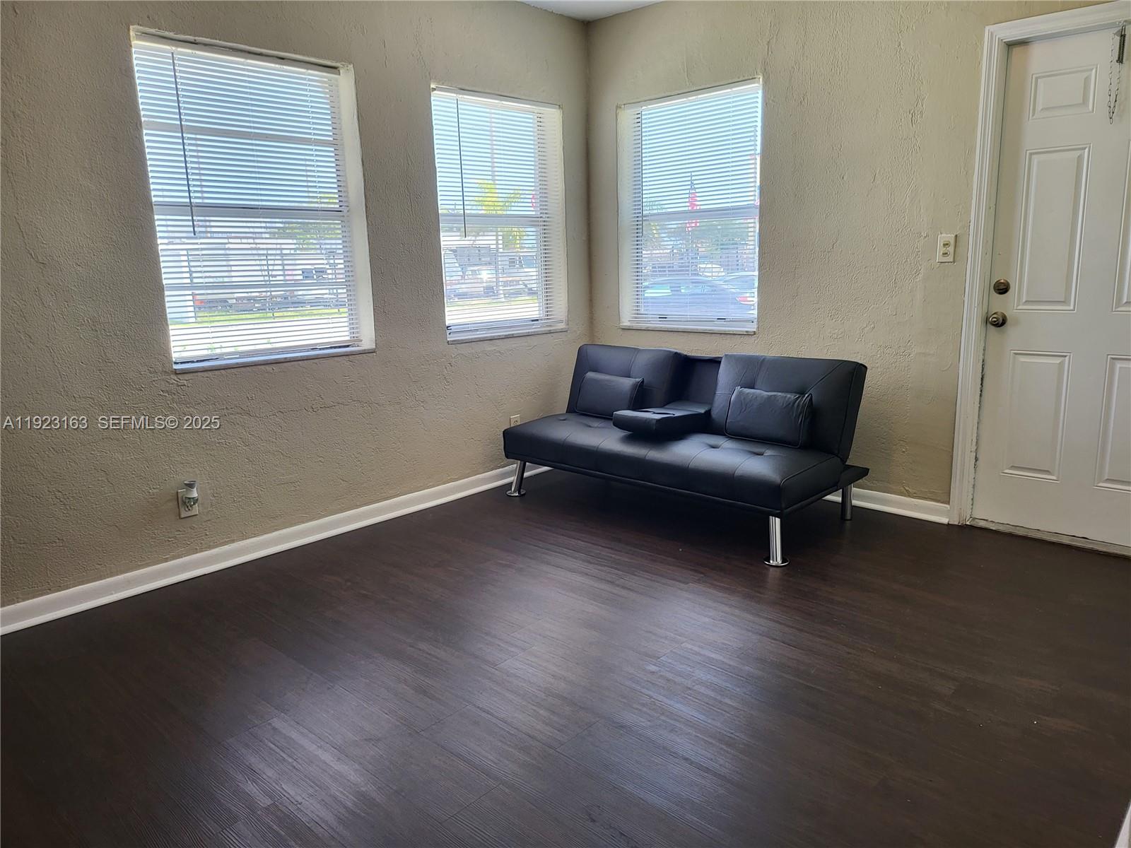 HOLLYWOOD PARK - Residential Income