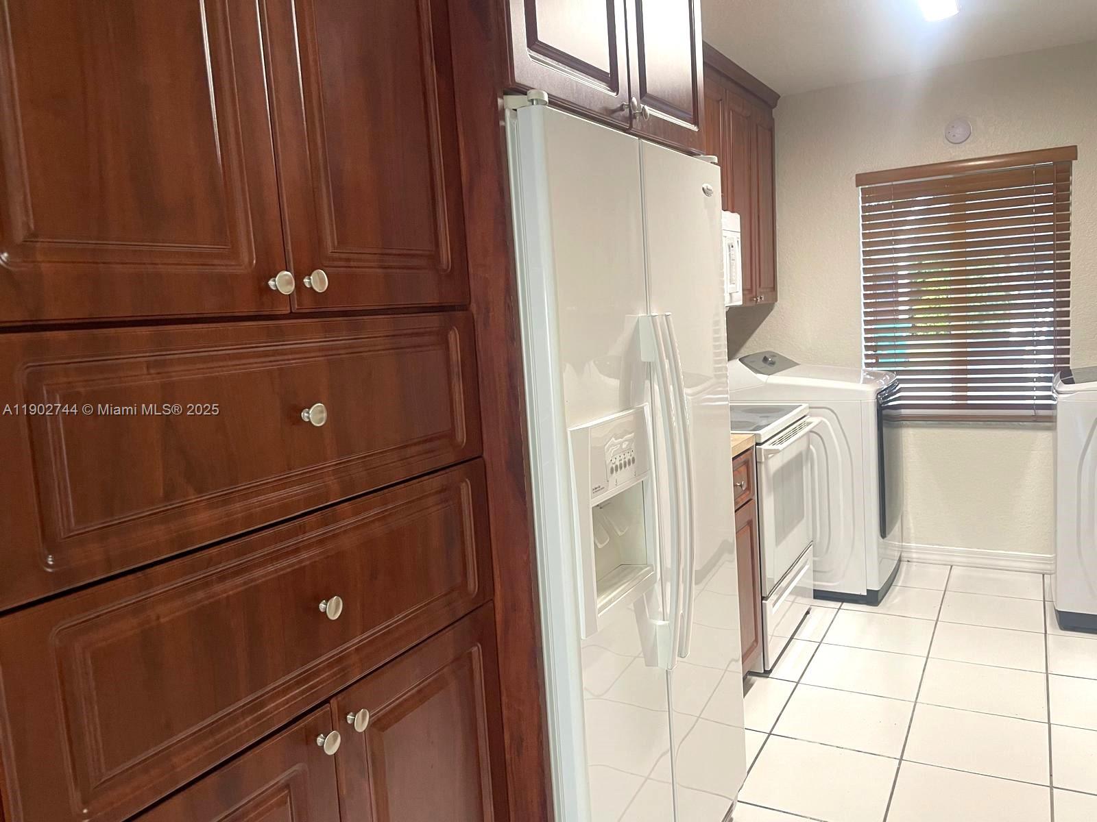 BENT TREE SOUTH - Residential Lease