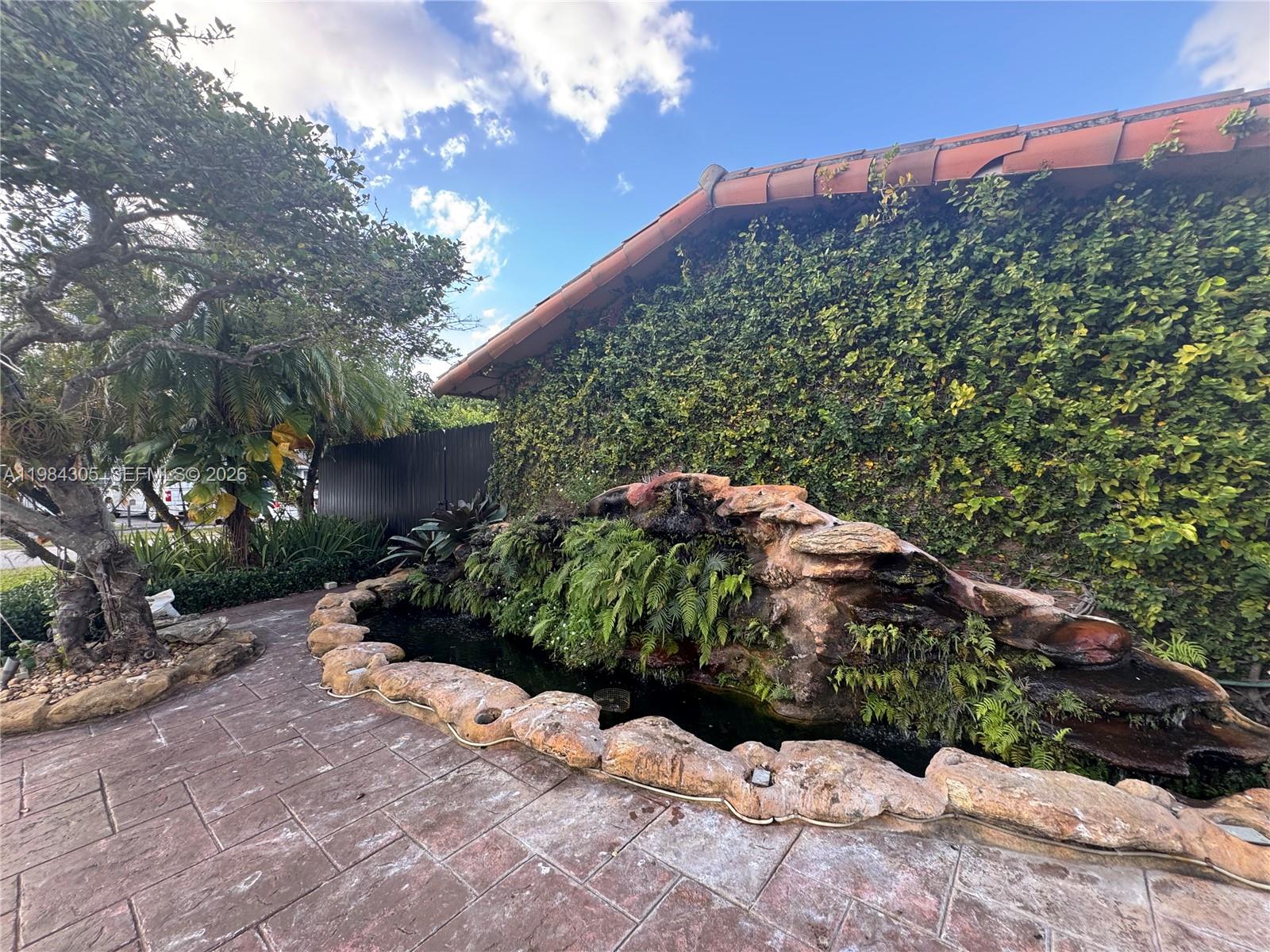 SOUTHERN ESTATES 9TH ADDN - Residential