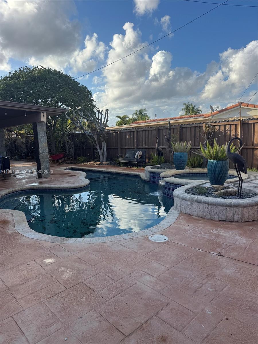 SOUTHERN ESTATES 9TH ADDN - Residential