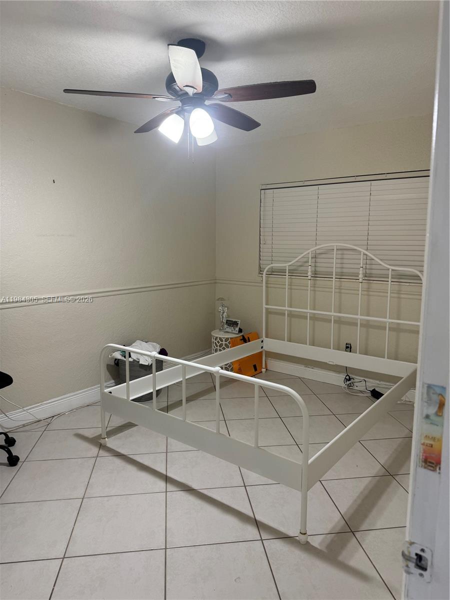 SOUTHERN ESTATES 9TH ADDN - Residential