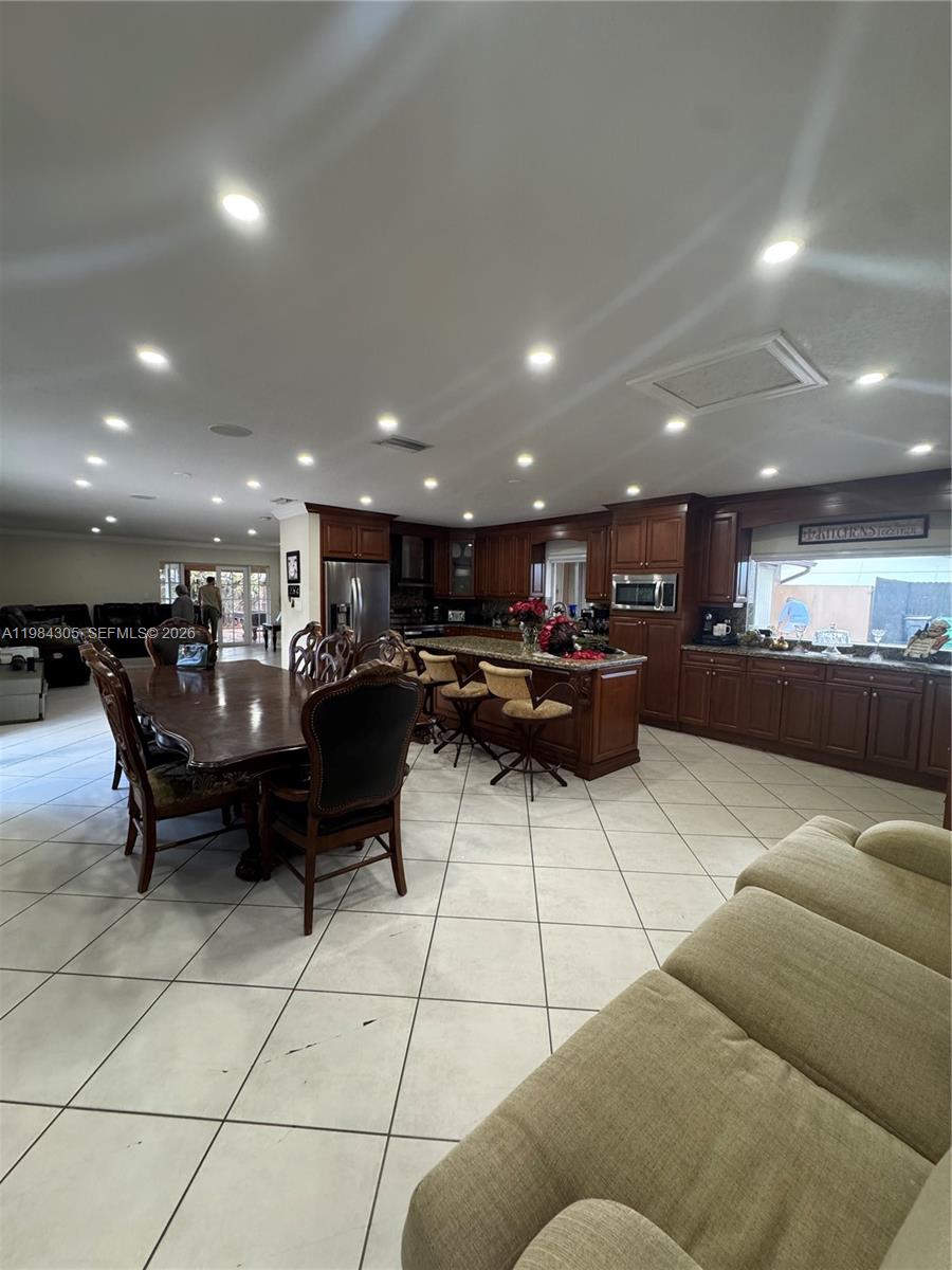 SOUTHERN ESTATES 9TH ADDN - Residential