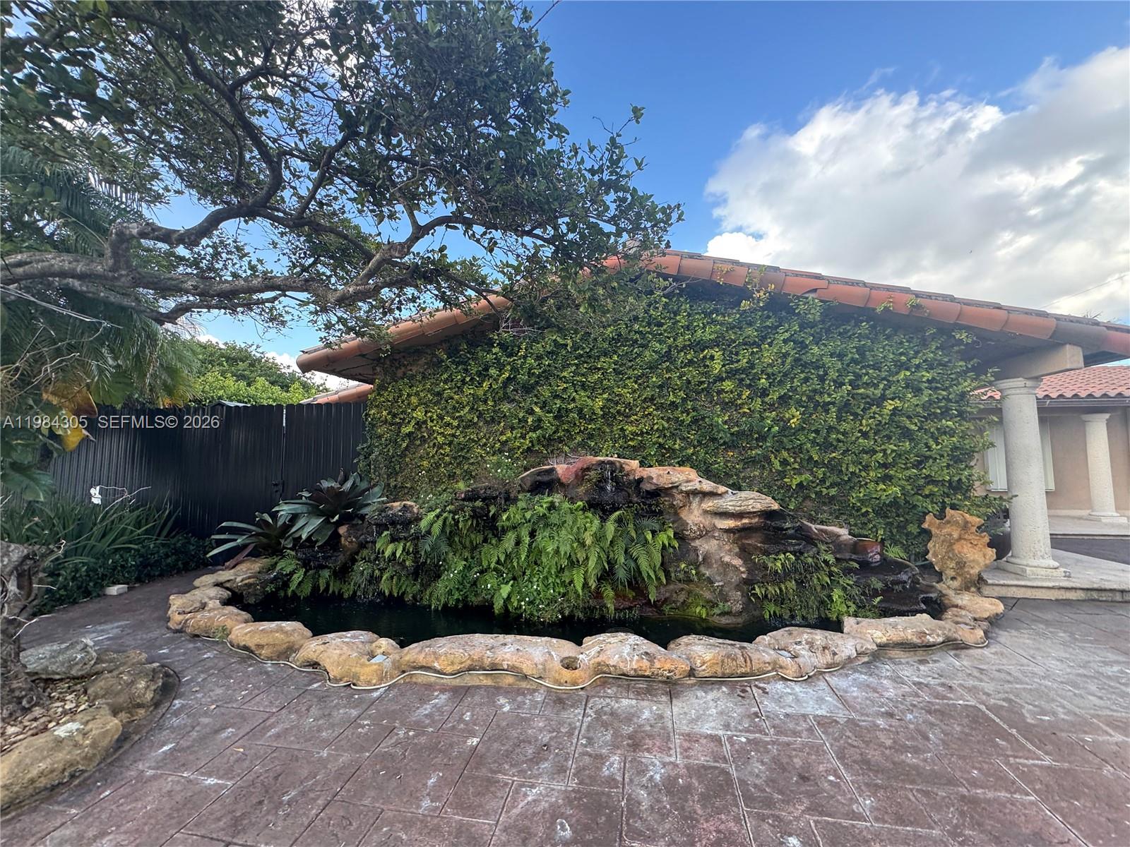 SOUTHERN ESTATES 9TH ADDN - Residential