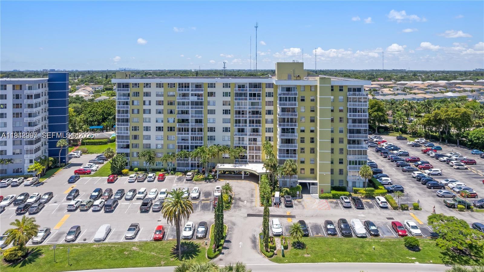 HILLCREST NO 21 CONDO - Residential