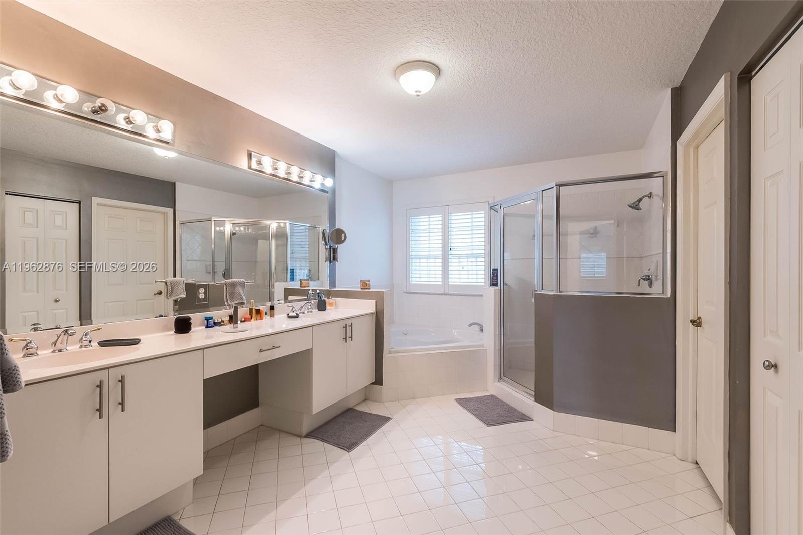 DORAL ISLES MARTINIQUE - Residential