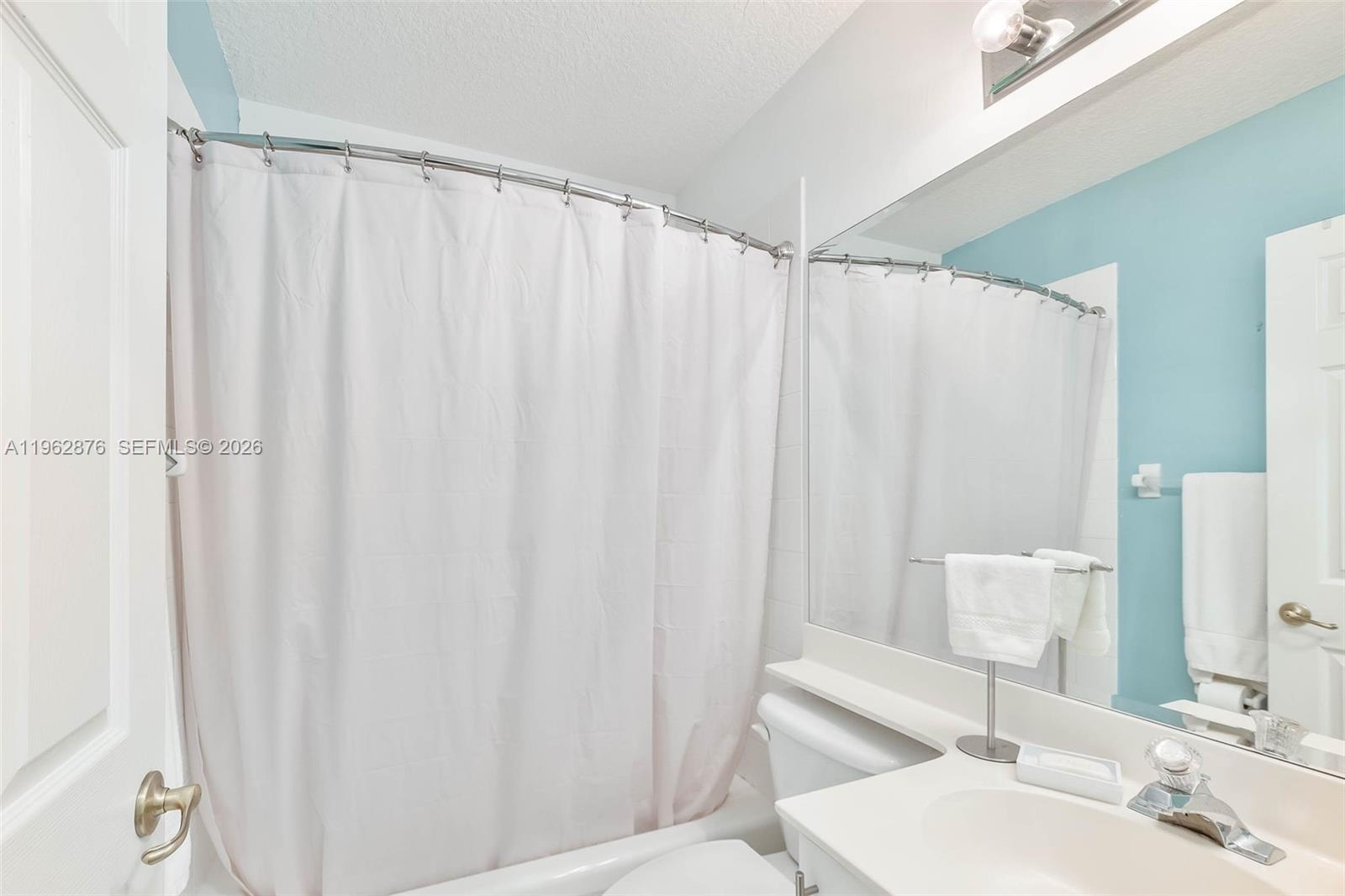 DORAL ISLES MARTINIQUE - Residential