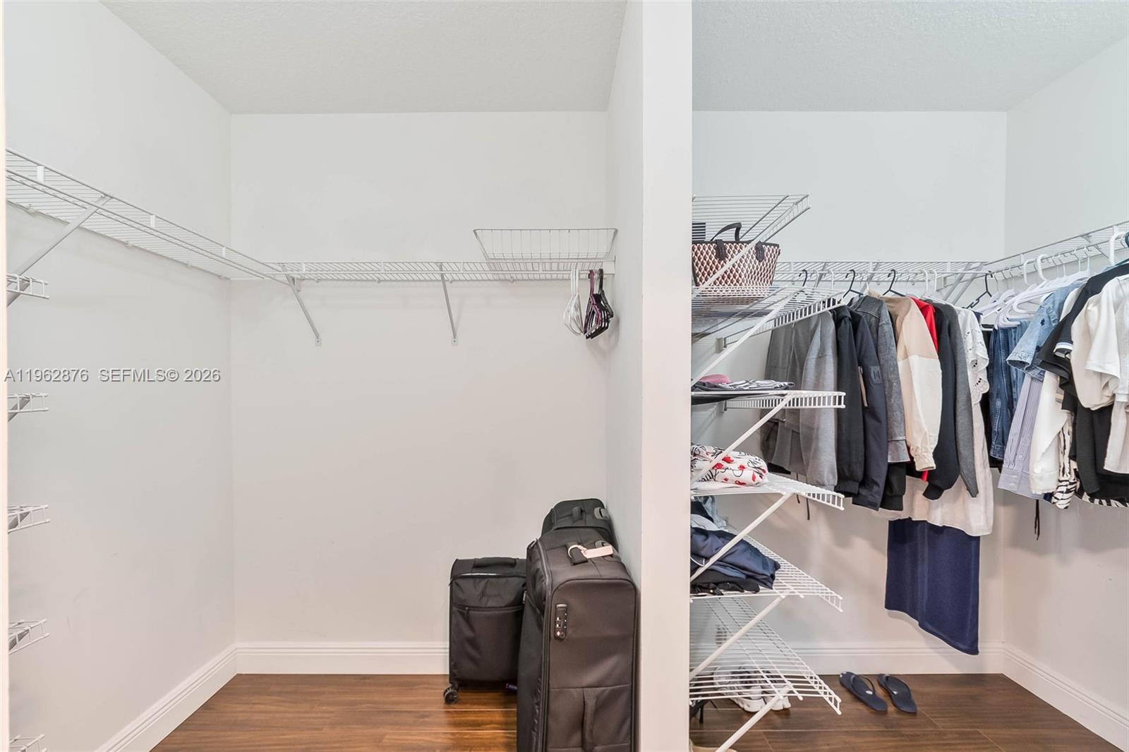 DORAL ISLES MARTINIQUE - Residential