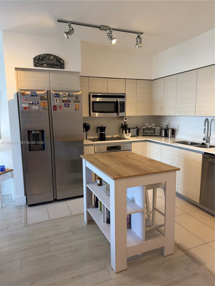 4250 BISCAYNE BOULEVARD C - Residential