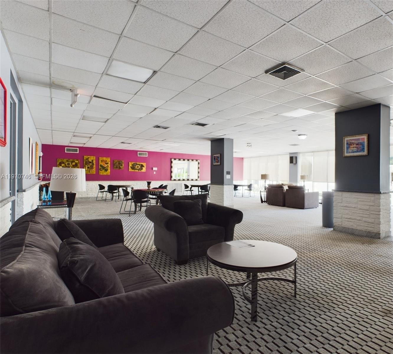 BAYVIEW TOWERS CONDO SOUT - Residential