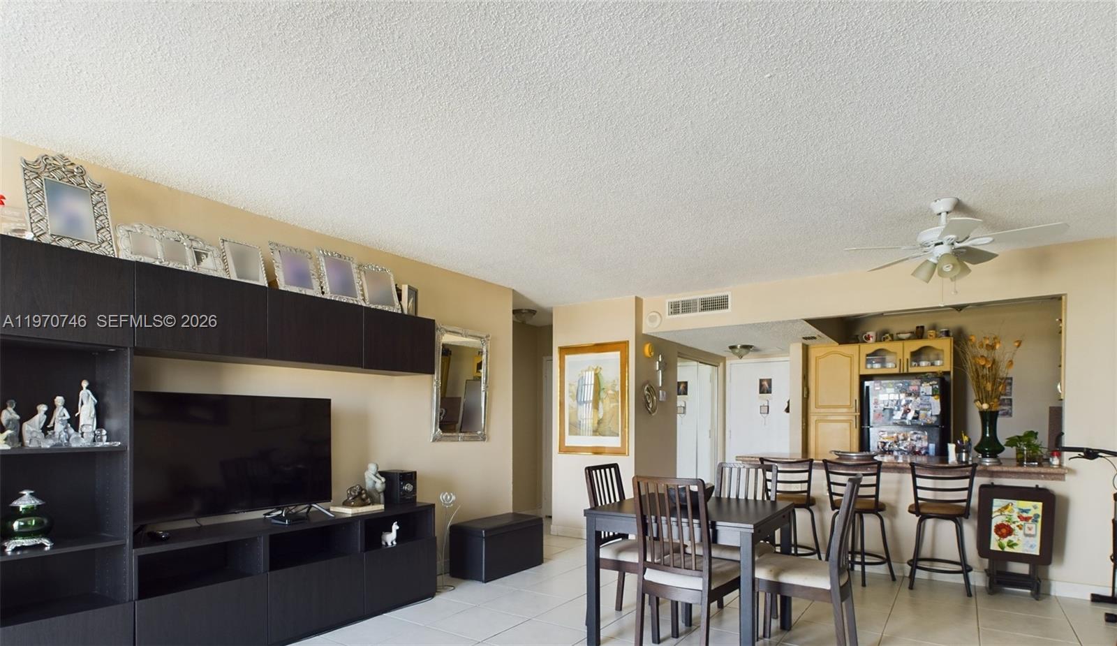 BAYVIEW TOWERS CONDO SOUT - Residential