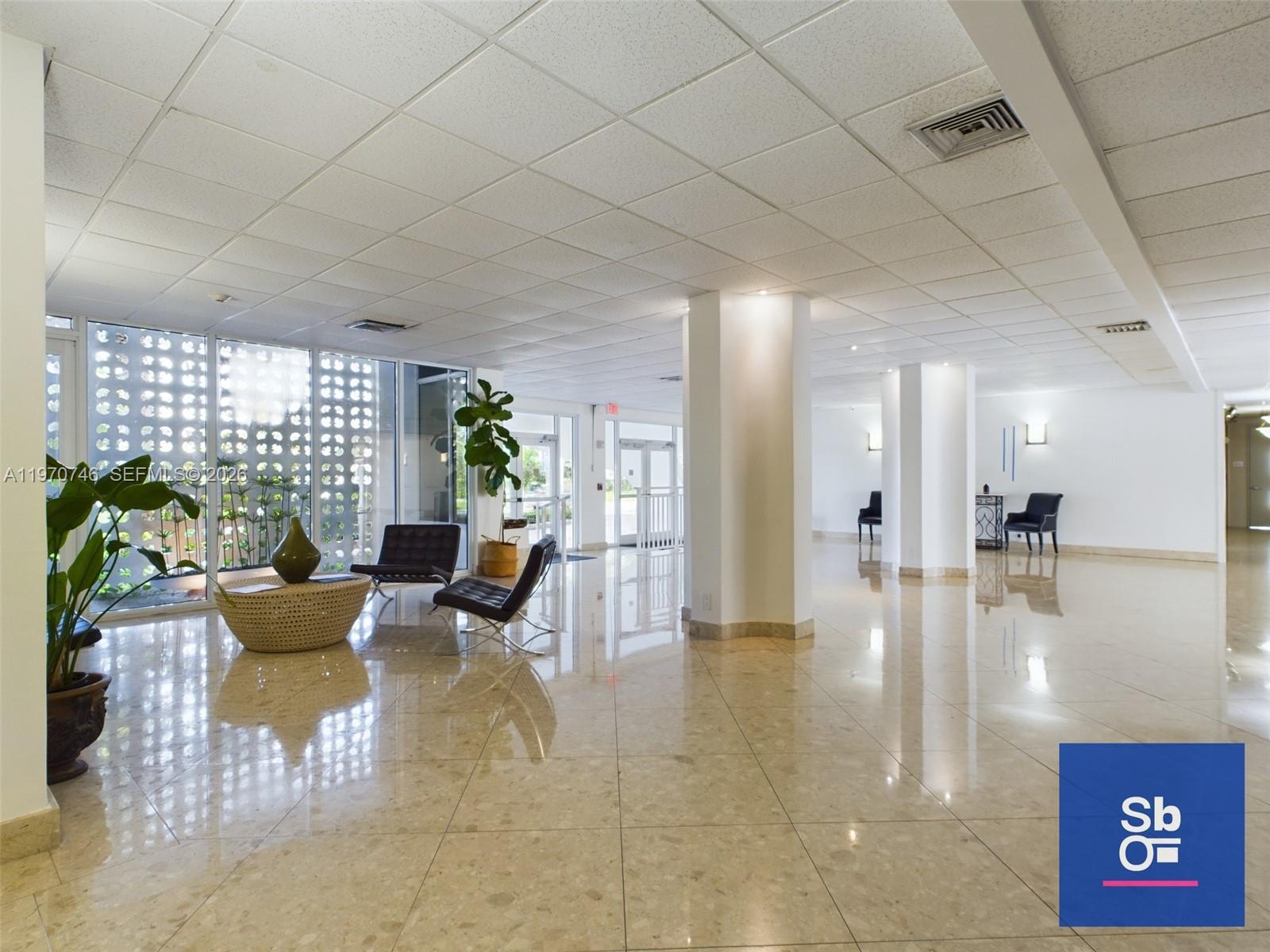 BAYVIEW TOWERS CONDO SOUT - Residential