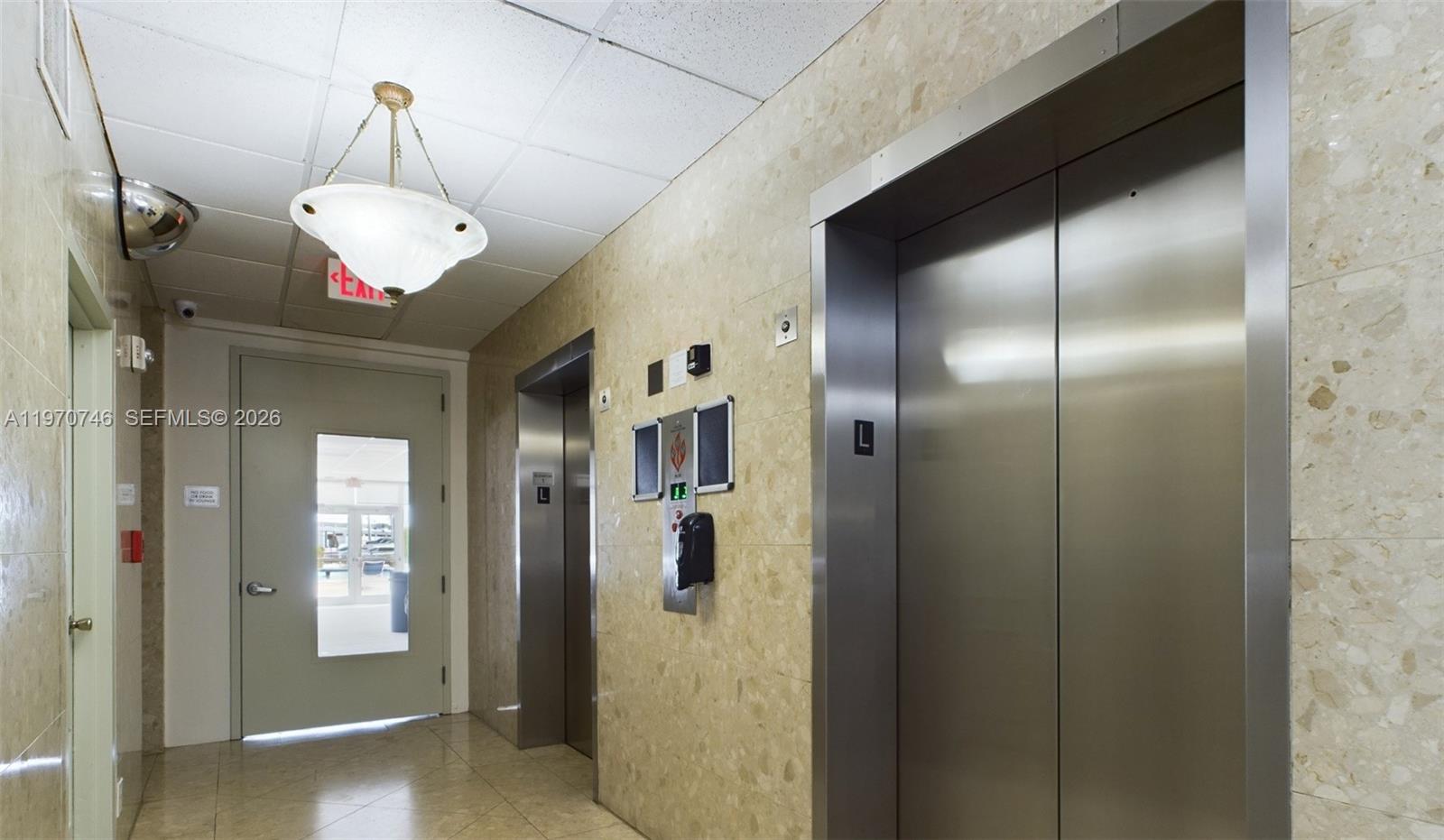 BAYVIEW TOWERS CONDO SOUT - Residential