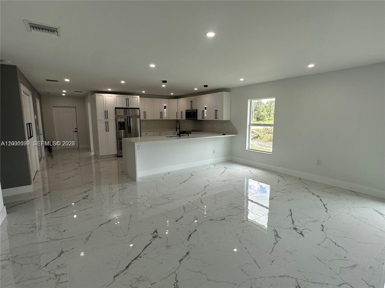 Lehigh Acres - Residential Lease