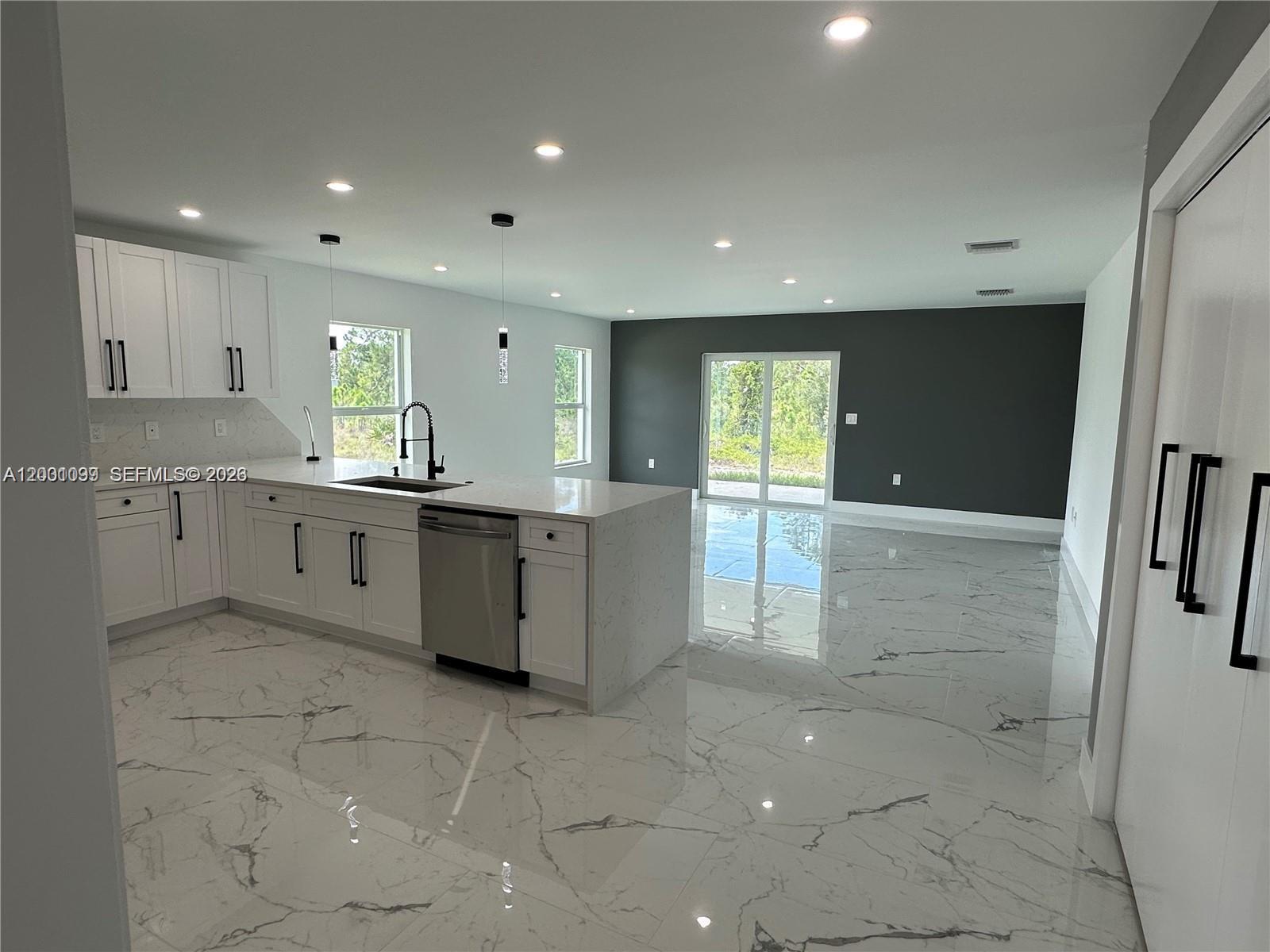 Lehigh Acres - Residential Lease