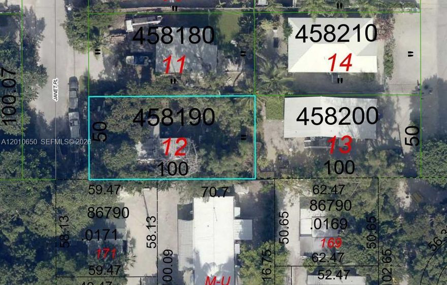 Price just reduced for a quick sale! Excellent opportunity rehab a property from ground up and custom build your dream home in a desirable Key Largo location. Property is being sold for land value only. Seller is offering a generous $11,000 contribution at closing toward demolition of the existing structure and debris removal—saving you time and upfront costs. Lot measures approximately 50’ x 100’ with water, sewer, and electric already on site, making it ready for your future plans. Ideal for investors or buyers looking to build in the Florida Keys.