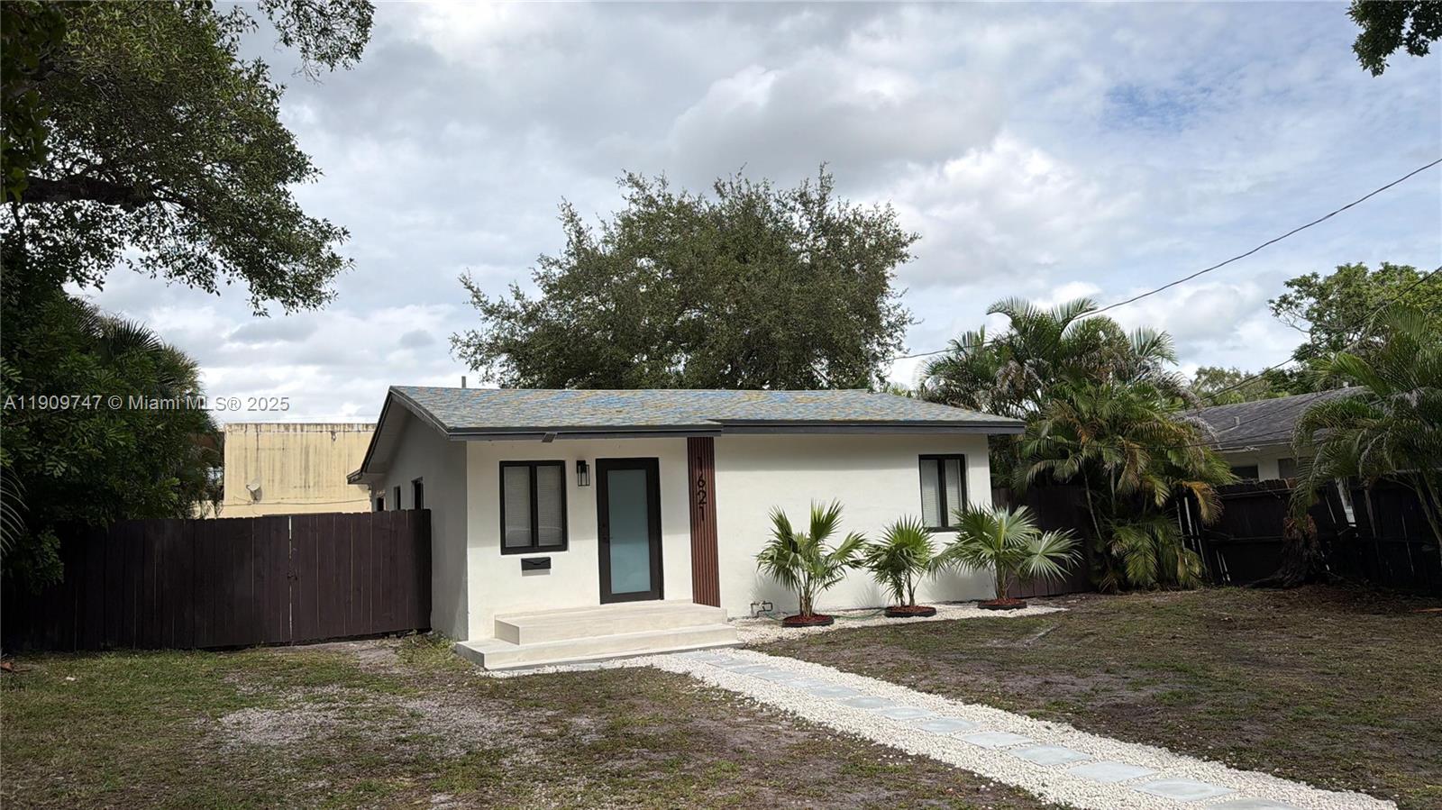 RIVERSIDE PARK ADD AMEN P - Residential