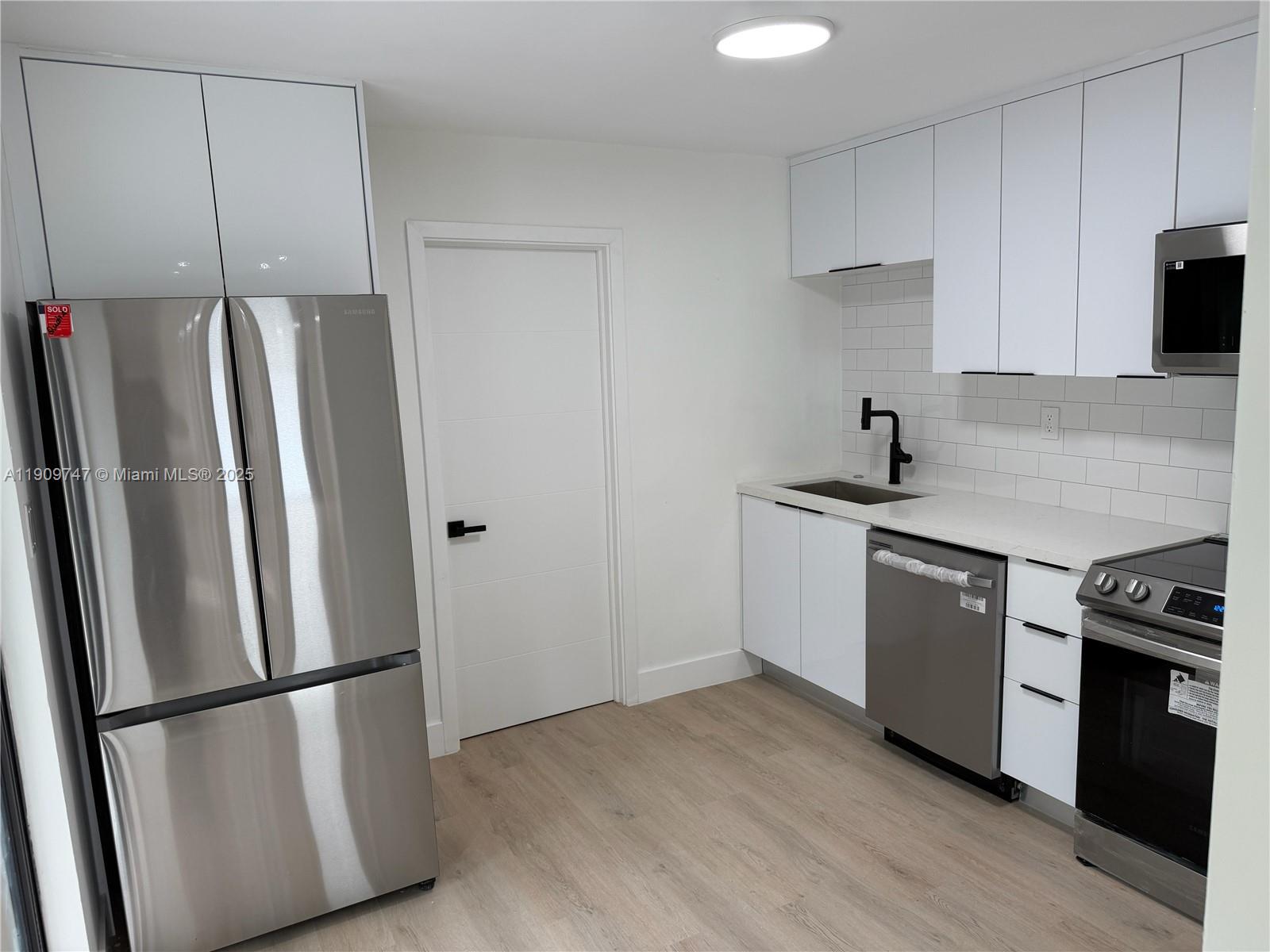 RIVERSIDE PARK ADD AMEN P - Residential