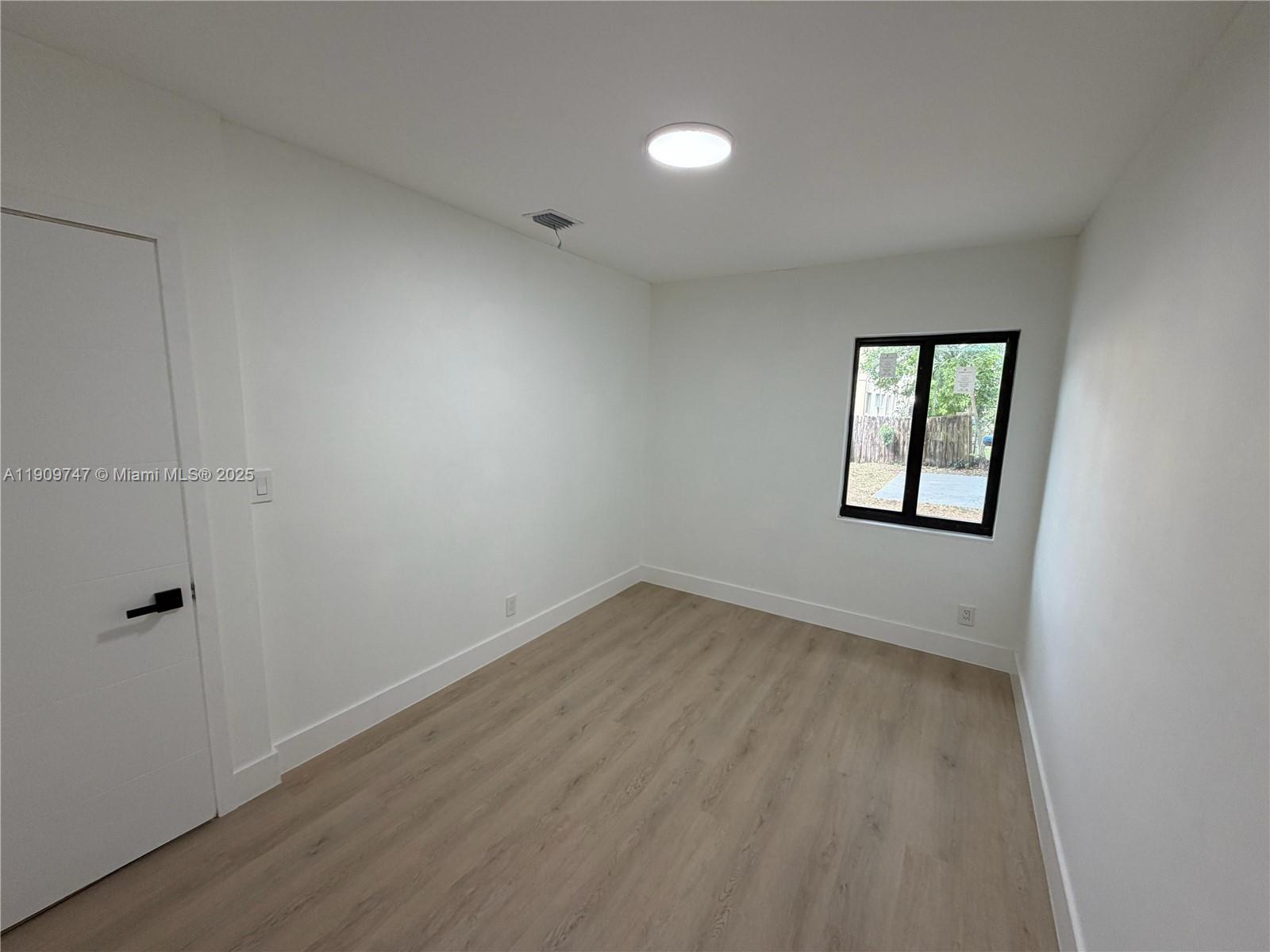 RIVERSIDE PARK ADD AMEN P - Residential